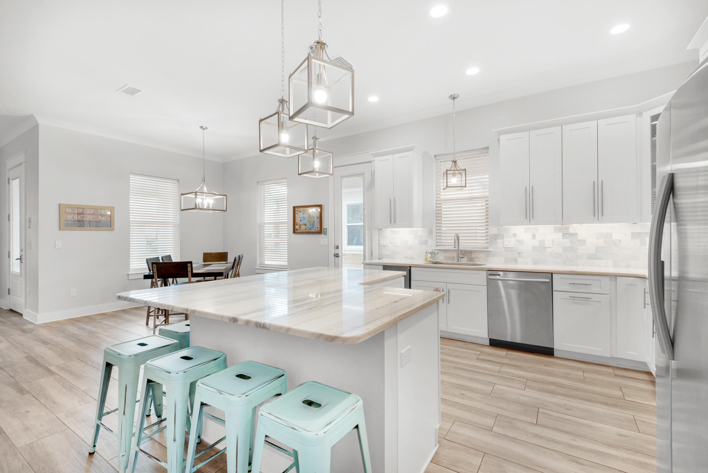 EMERALD WATERS VILLAGE - Residential
