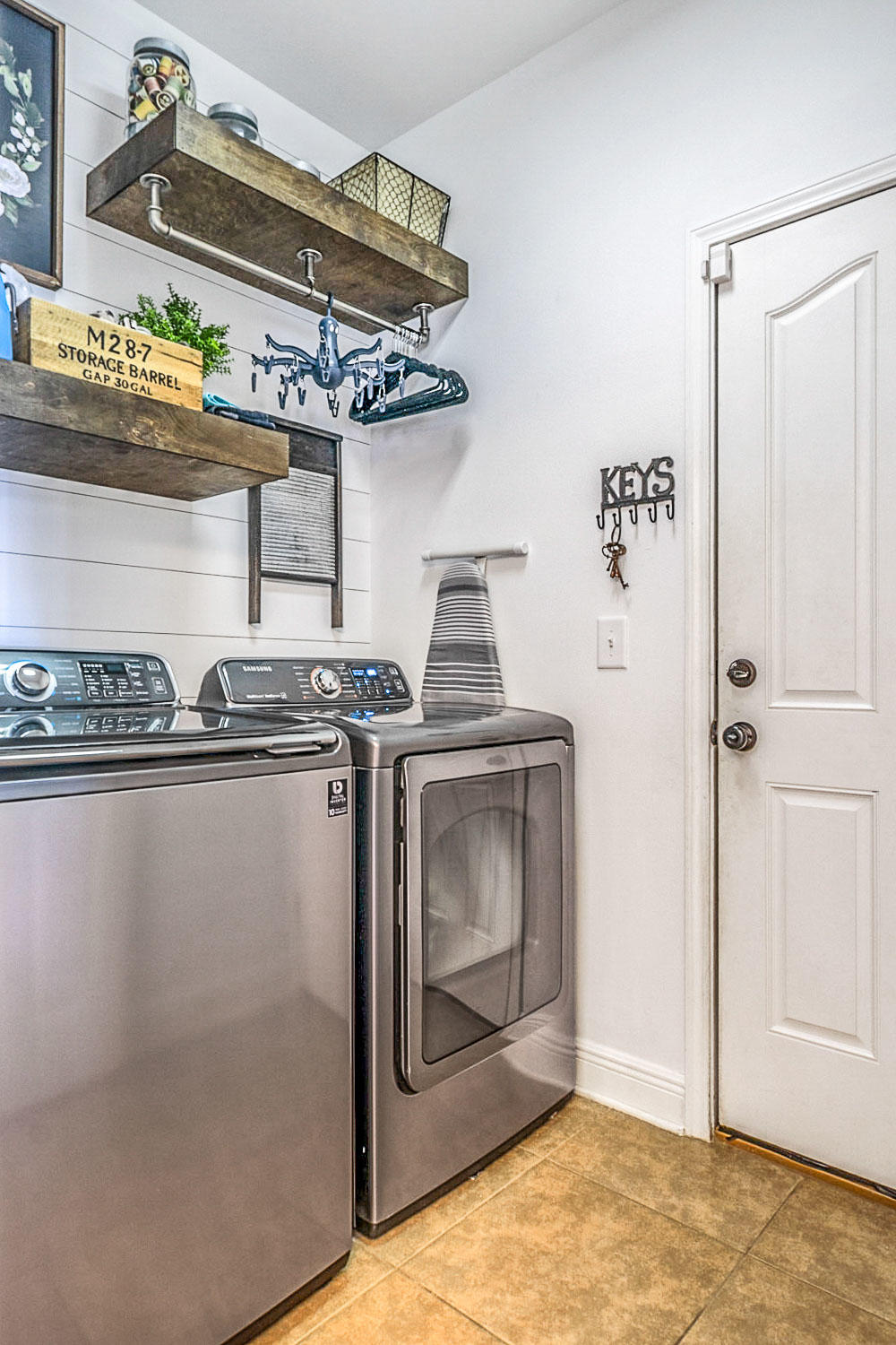 ROLLING RIDGE S/D - Residential