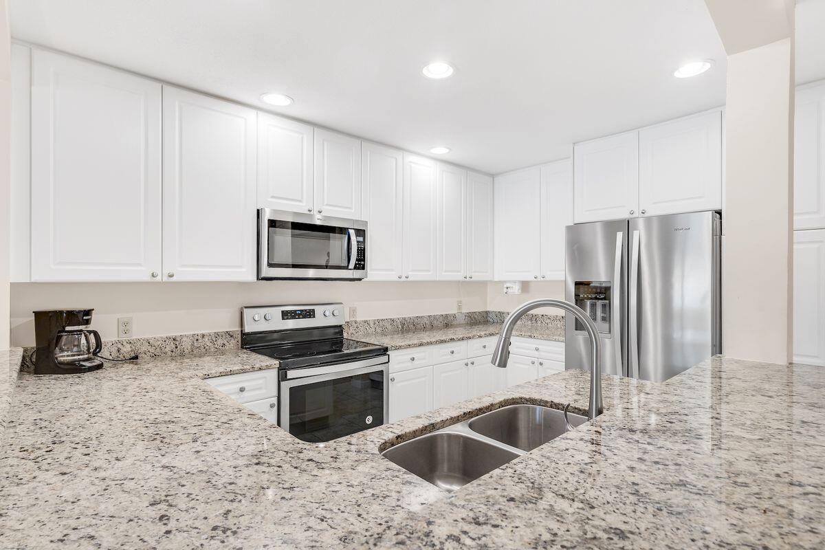 BEACHWALK VILLAS PH 01 - Residential