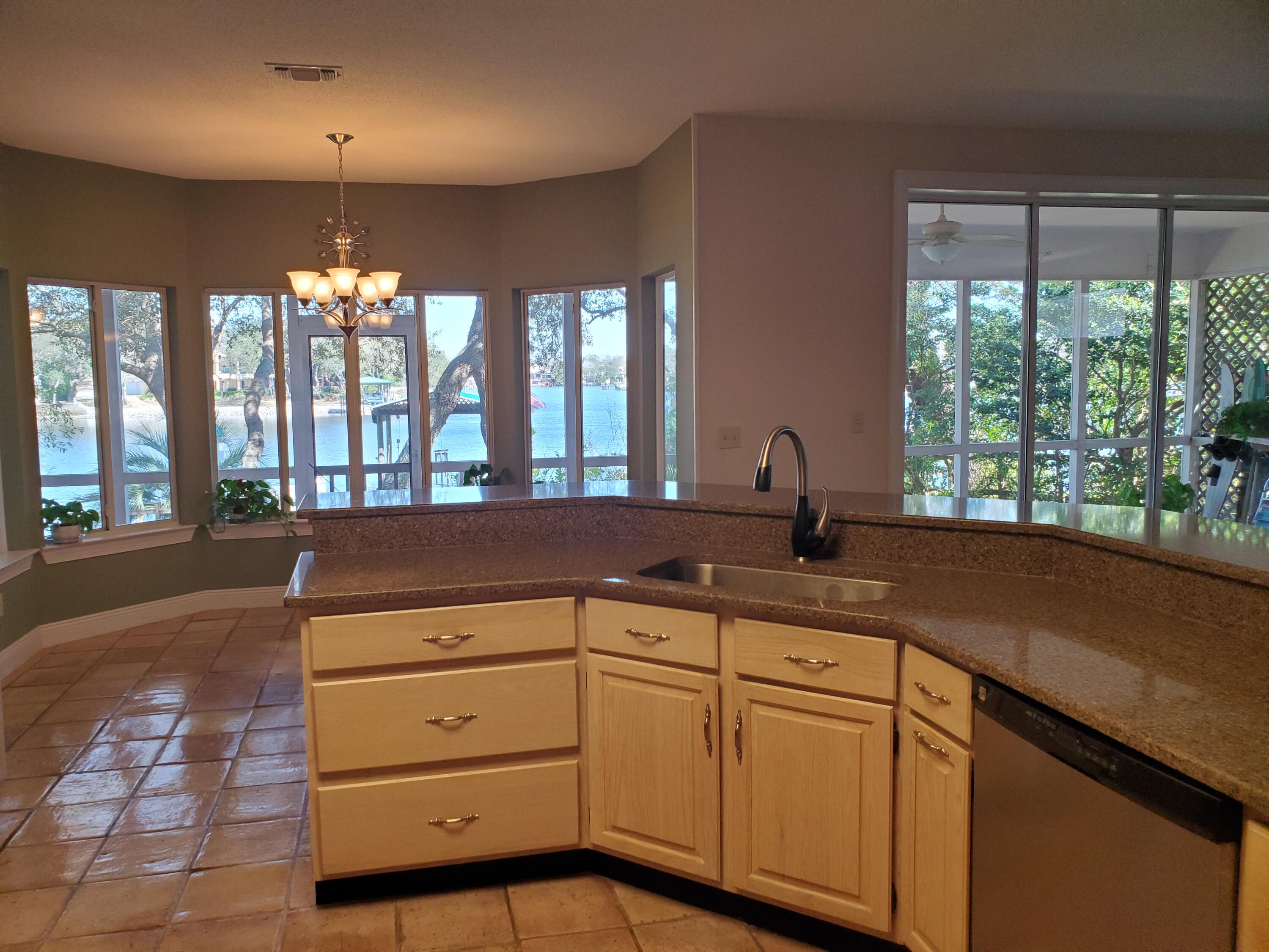 LAKE POINTE - Residential