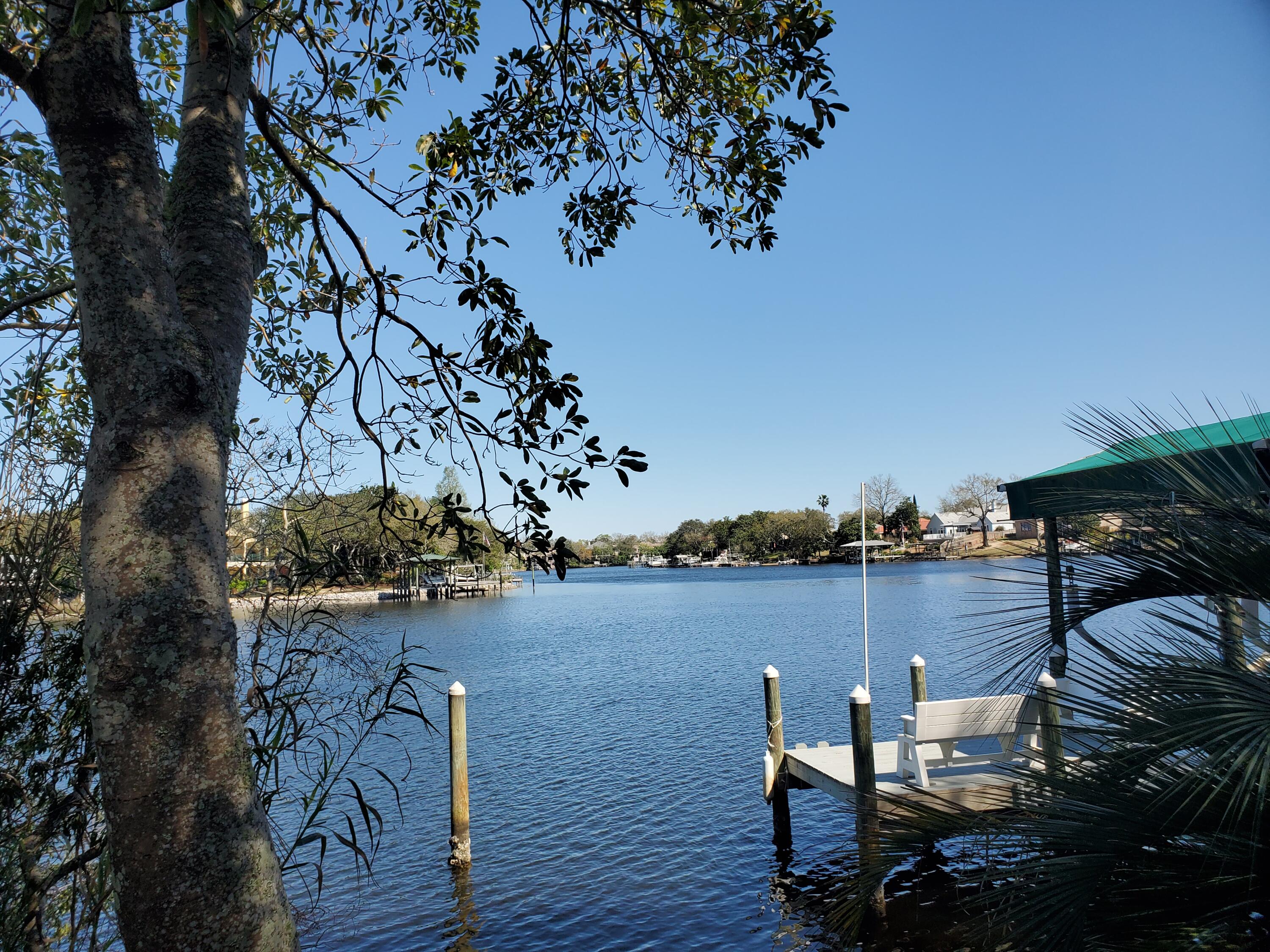 LAKE POINTE - Residential