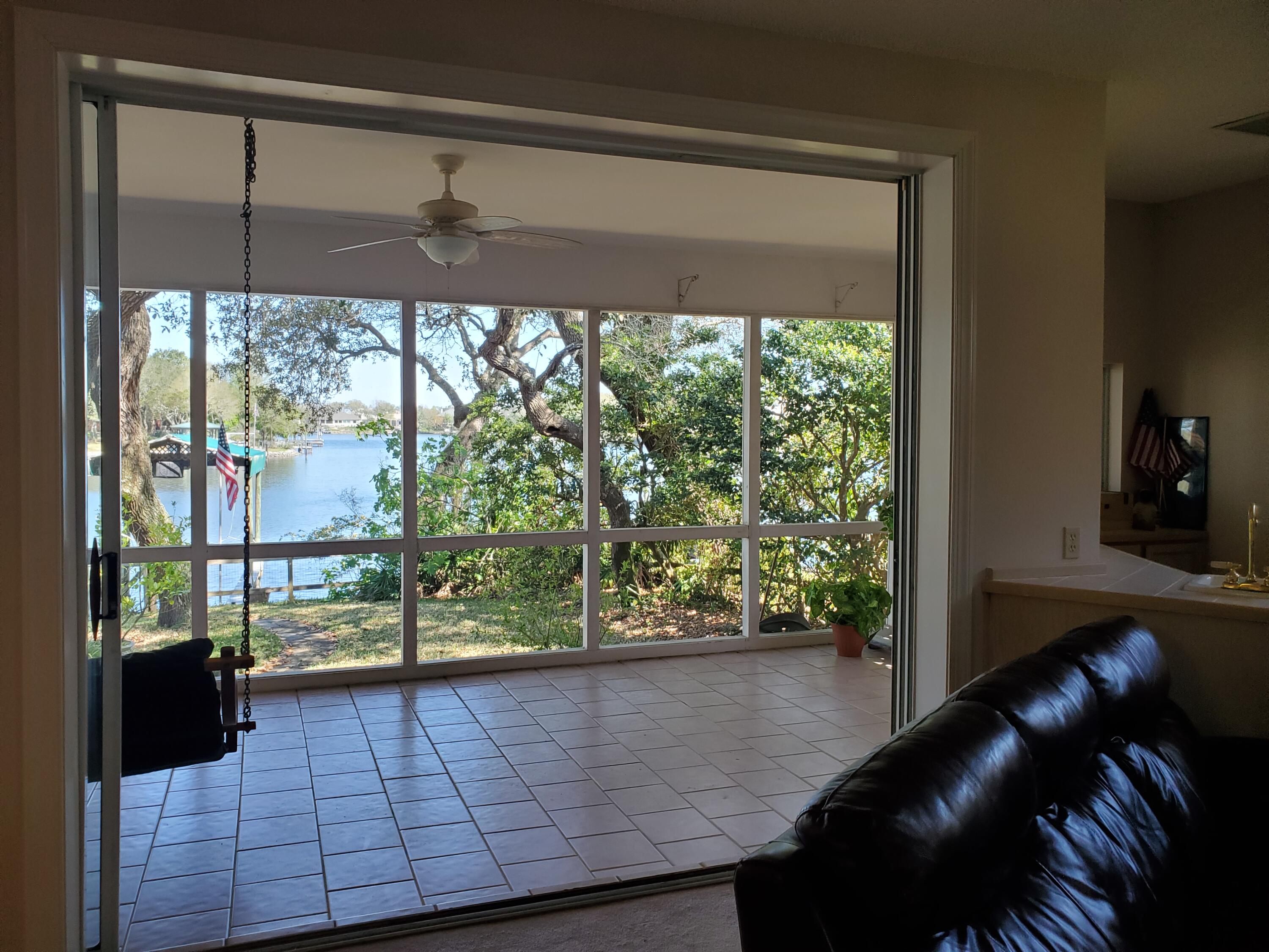 LAKE POINTE - Residential