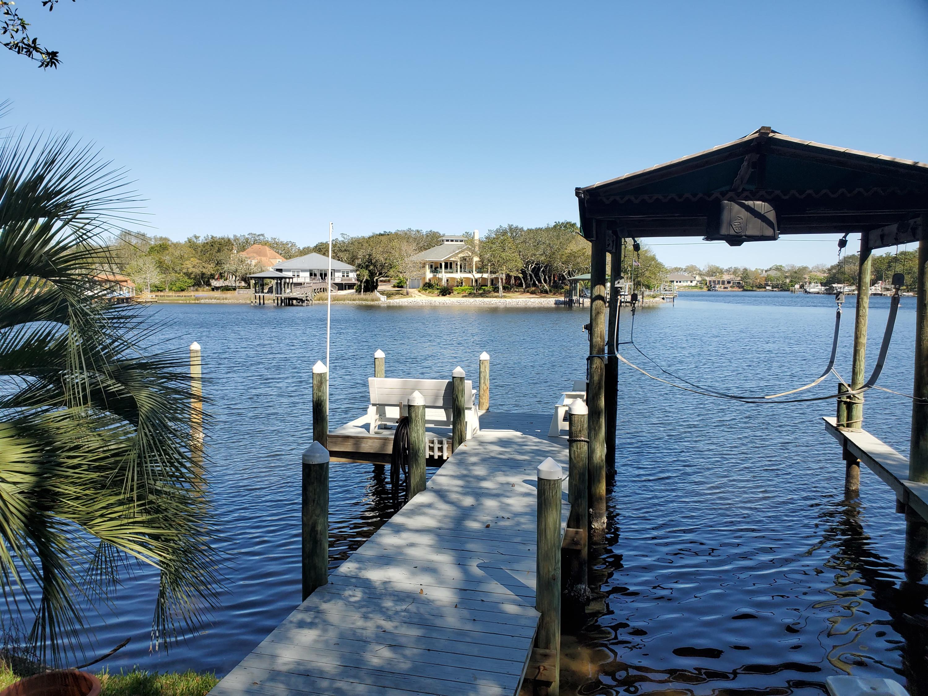 LAKE POINTE - Residential