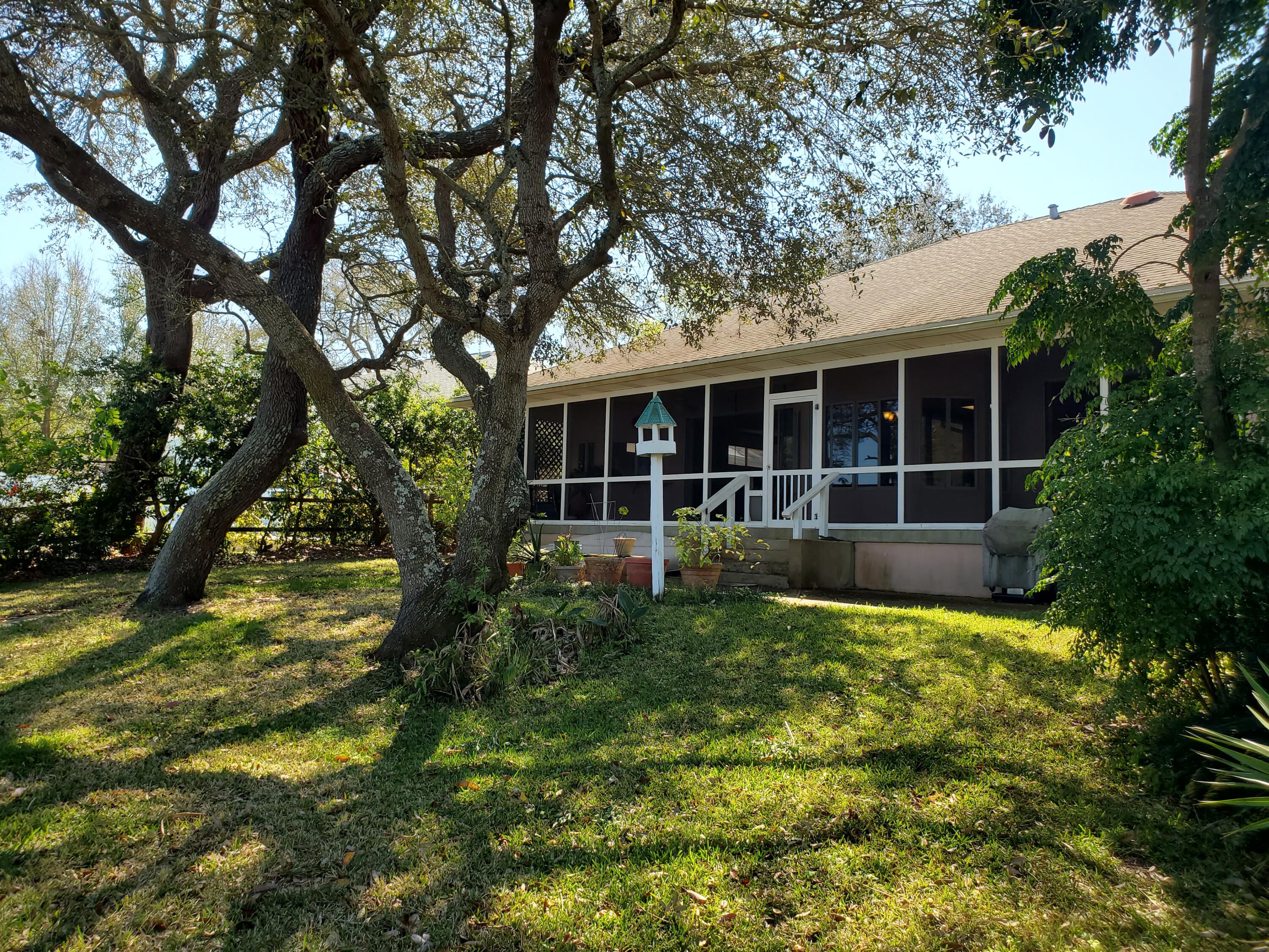 LAKE POINTE - Residential