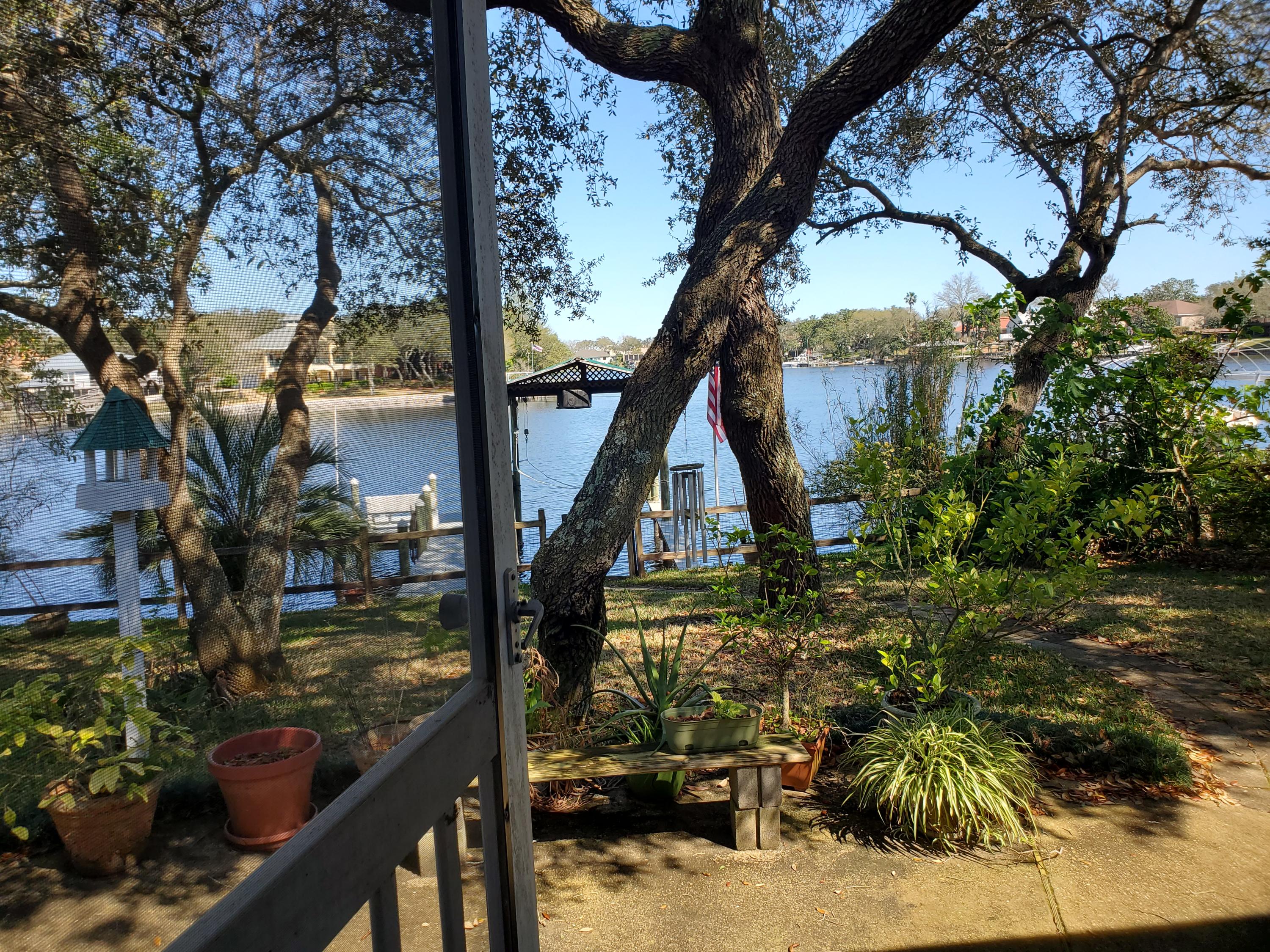 LAKE POINTE - Residential