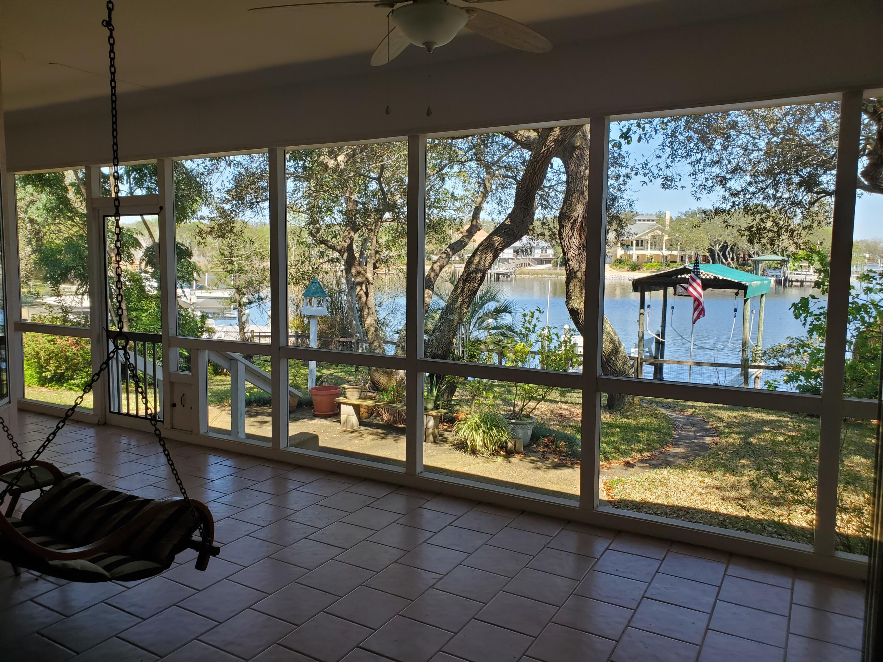 LAKE POINTE - Residential