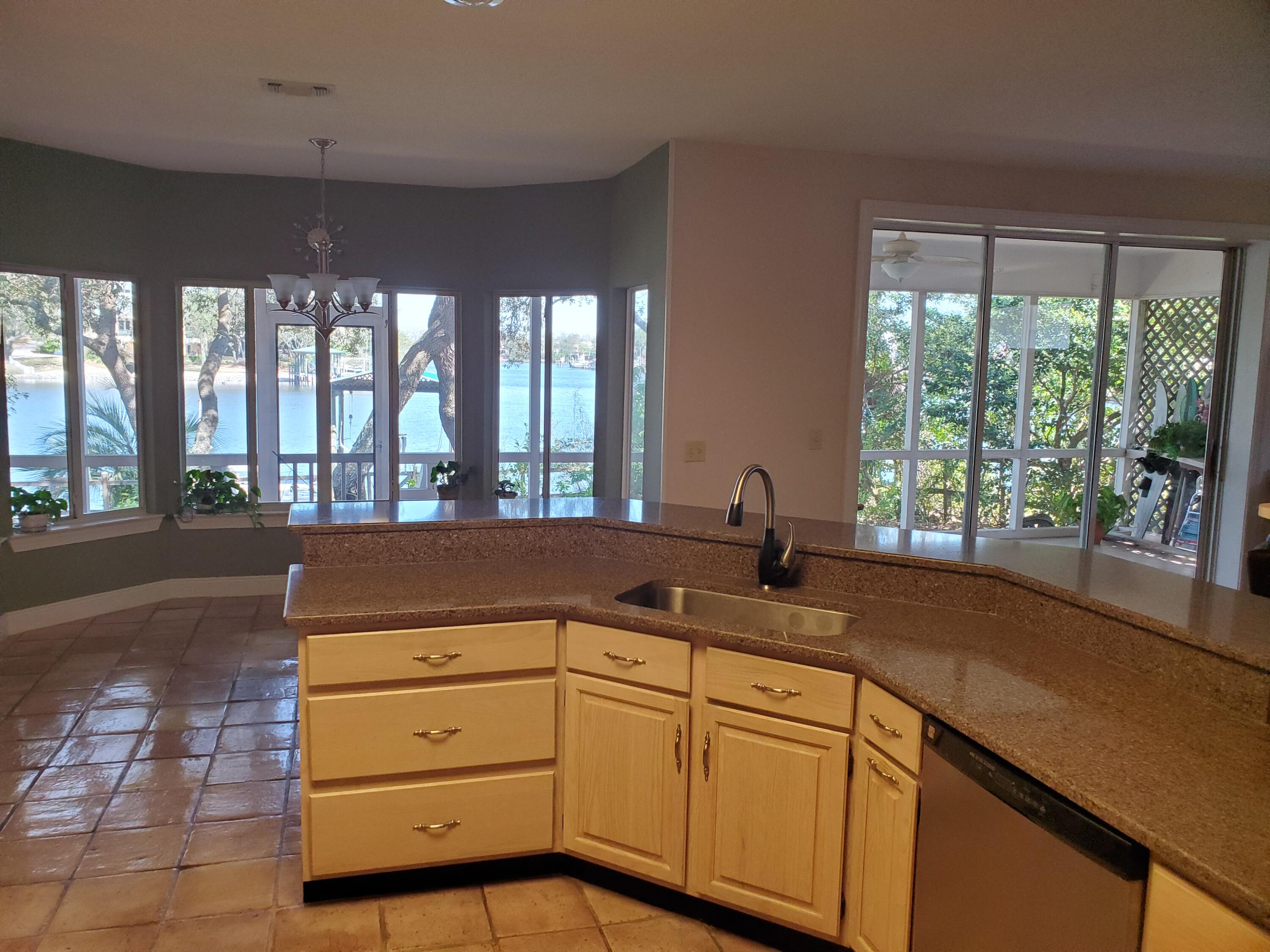 LAKE POINTE - Residential
