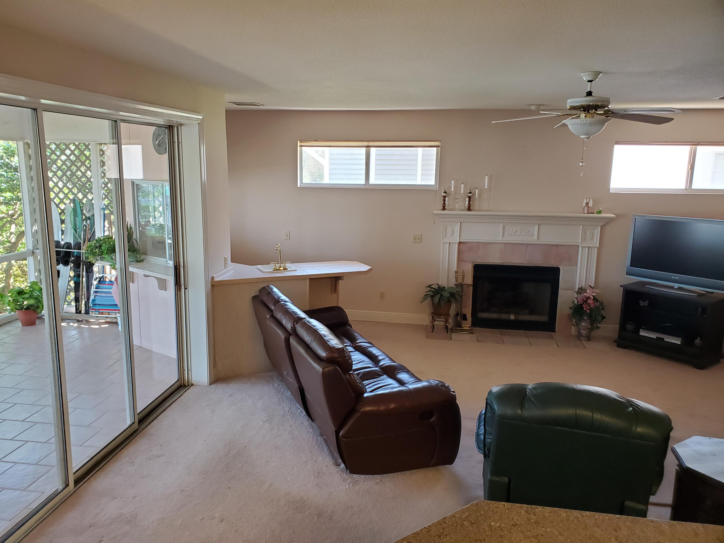LAKE POINTE - Residential