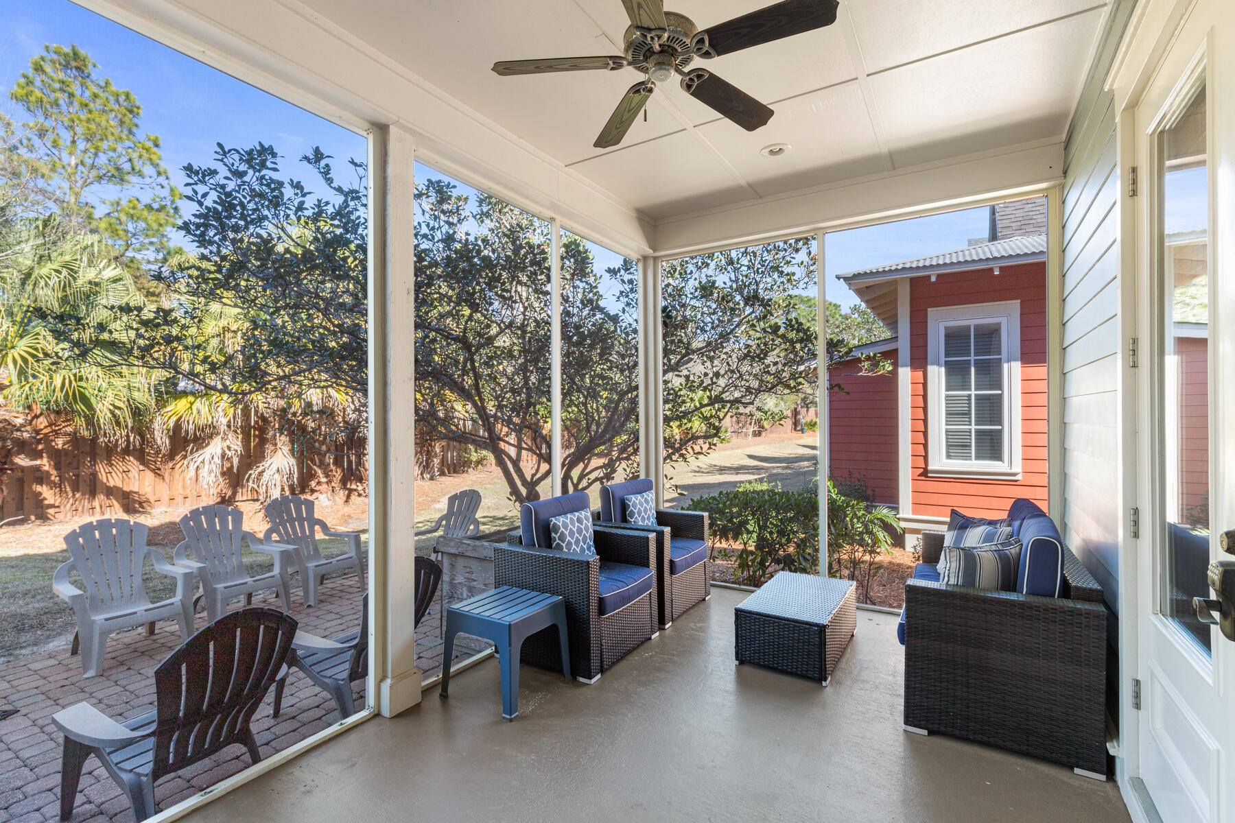 BUNGALOS AT SANDESTIN - Residential