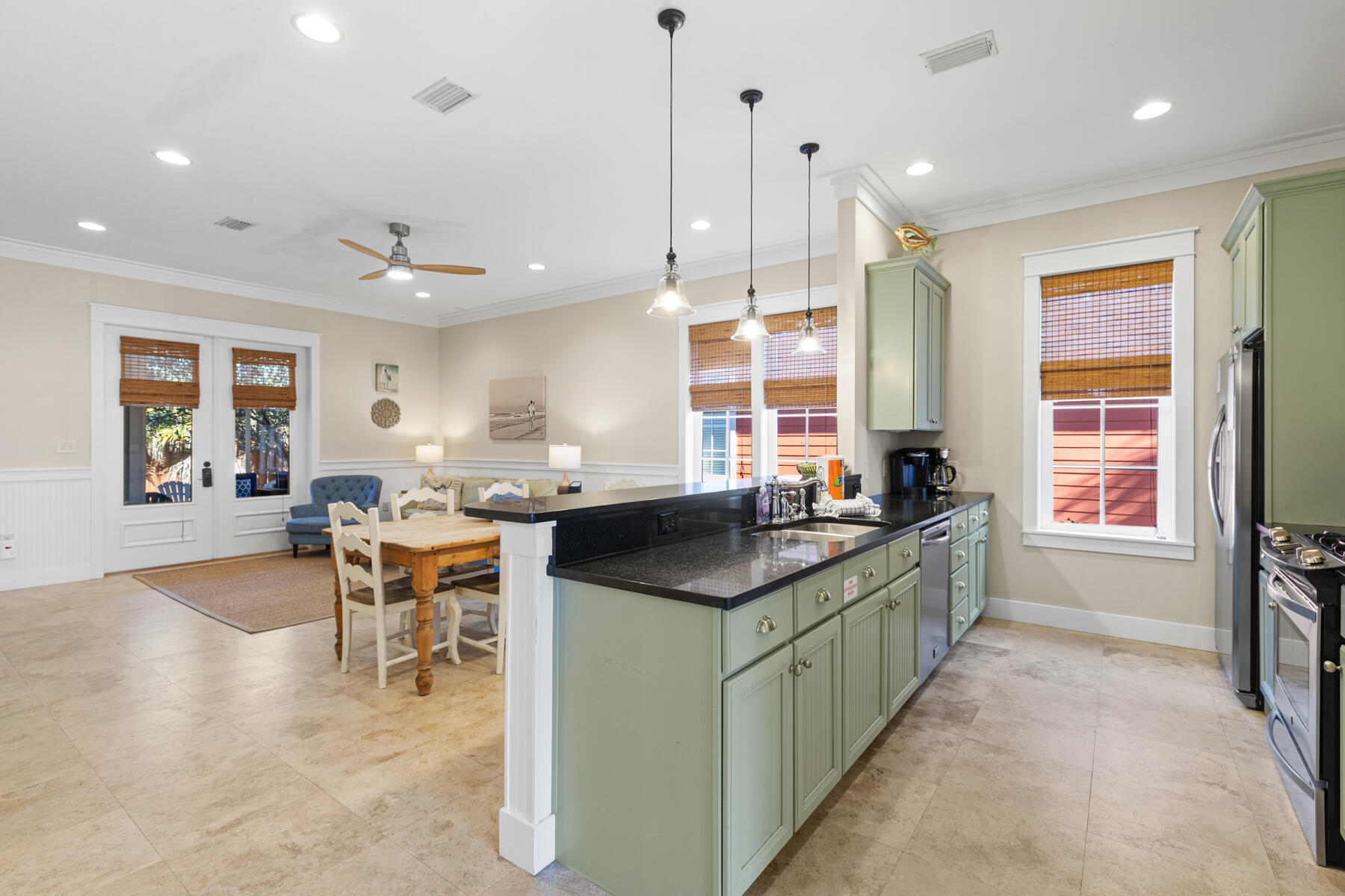 BUNGALOS AT SANDESTIN - Residential