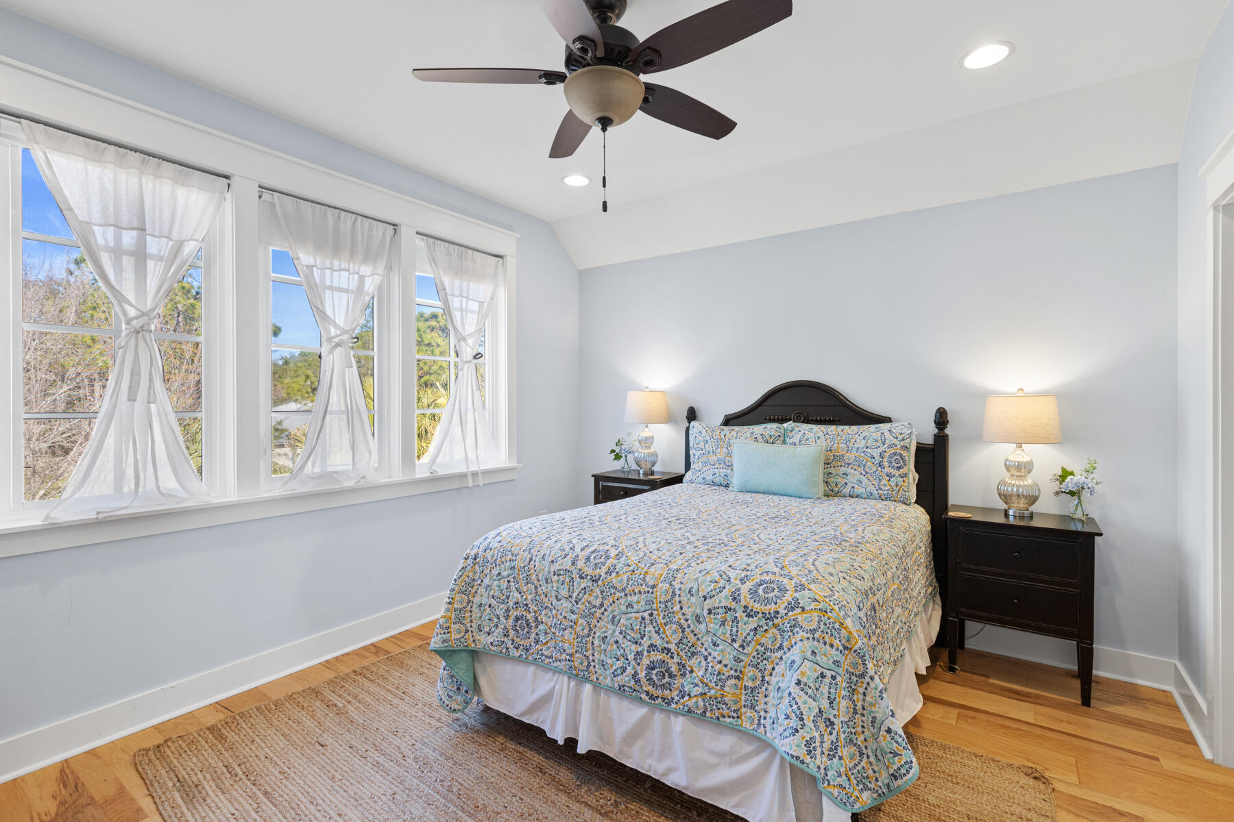 BUNGALOS AT SANDESTIN - Residential