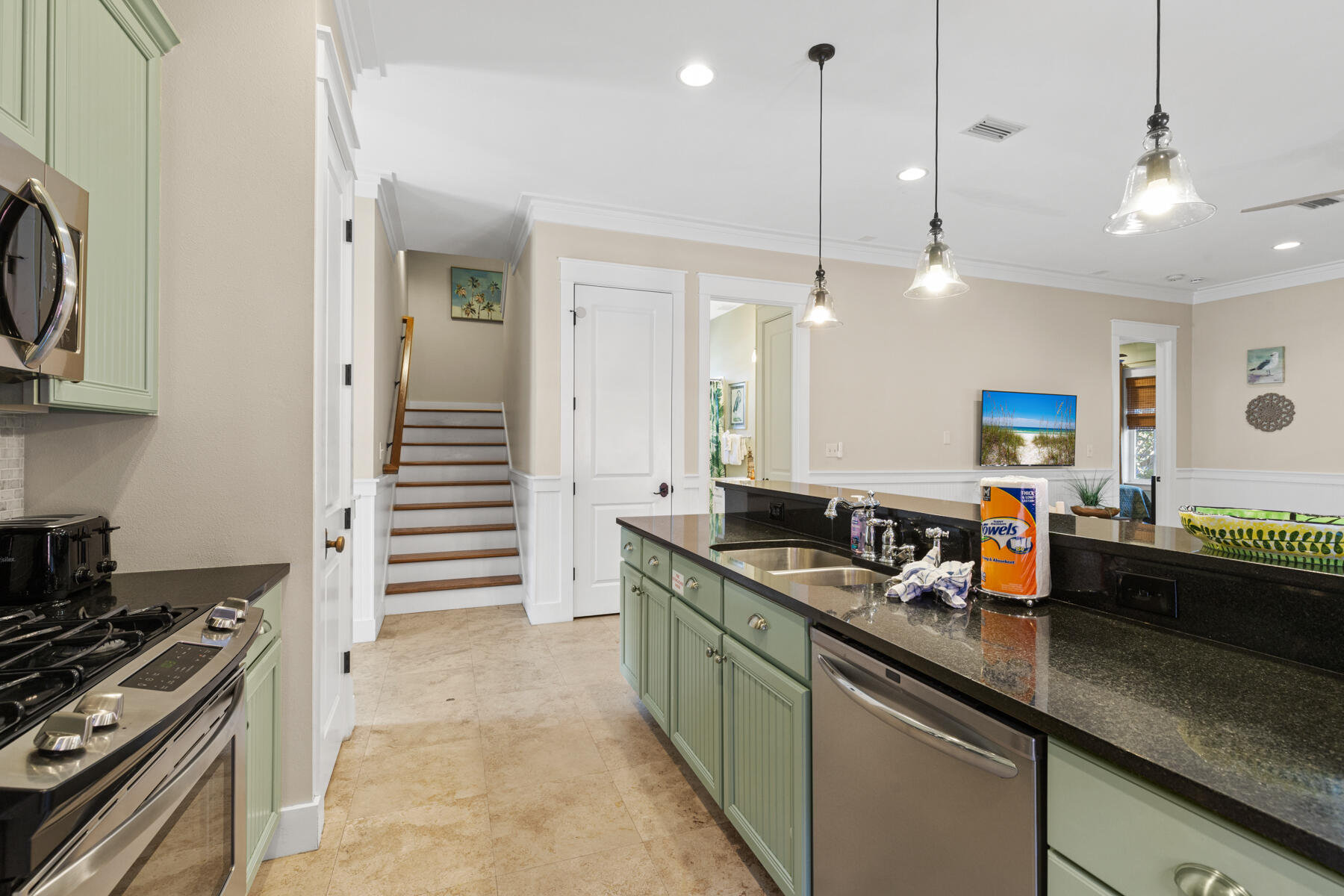 BUNGALOS AT SANDESTIN - Residential