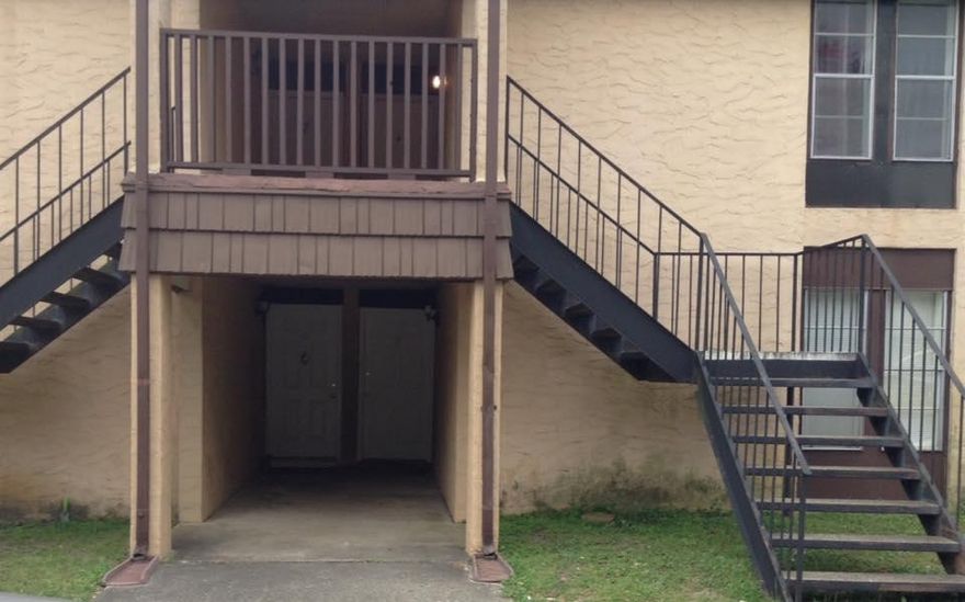 GREAT INVESTMENT PROPERTY! SPACIOUS REMODELED KITCHEN WITH NEW GE STAINLESS STEEL APPLIANCES: STOVE, DISHWASHER AND MICROWAVE JUST REPLACED. NEW FIXTURES, CEILING FANS, NEW TILE,NEW LAMINATE WOOD FLOOR IN MASTER BEDROOM, UNIT NEEDS NOTHING. GROUND LEVEL UNIT WITH DIRECT ACCESS TO TENNIS COURT AND CLOSE TO YOUR BEAUTIFUL SWIMMING POOL. BBQ W/GRILLS AREA AND PARK BENCH PICNIC TABLES MAKES THIS ENCLOSED COMPLEX PRIVATE. THIS UNIT IS A 2 BEDROOMS 2 FULL BATHS, ALL APPLIANCES INCLUDED PLUS THE WASHER AND DRYER CONVEY, WITH A SCREENED IN PATIO. THE SPANISH CONDO IS CLOSE TO EVERYTHING. GREAT INVESTMENT PROPERTY AT THIS LOW PRICE, RENTED UNTIL OCTOBER 31, 2016 AT $730 PER MONTH, SELLER CAN BUY-OUT LEASE IF BUYER REQUESTS.