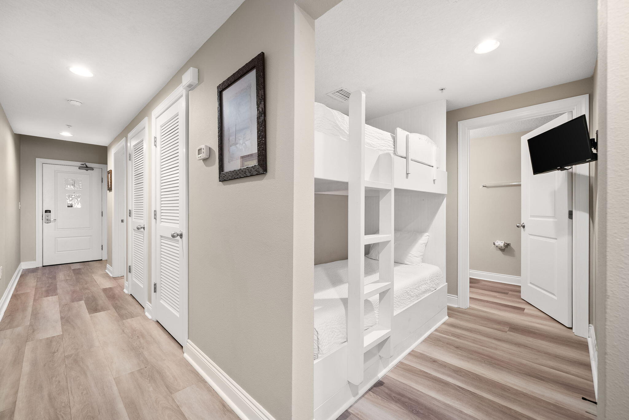 PALAZZO CONDOMINIUM - Residential