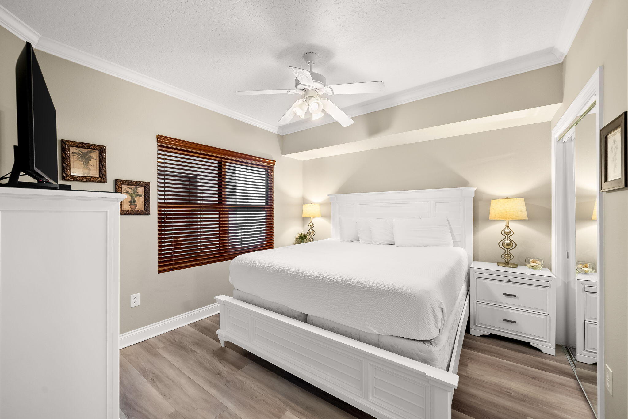 PALAZZO CONDOMINIUM - Residential