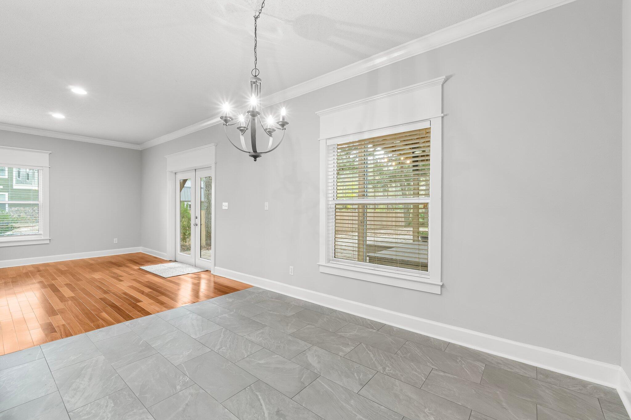 BAY GROVE - Residential