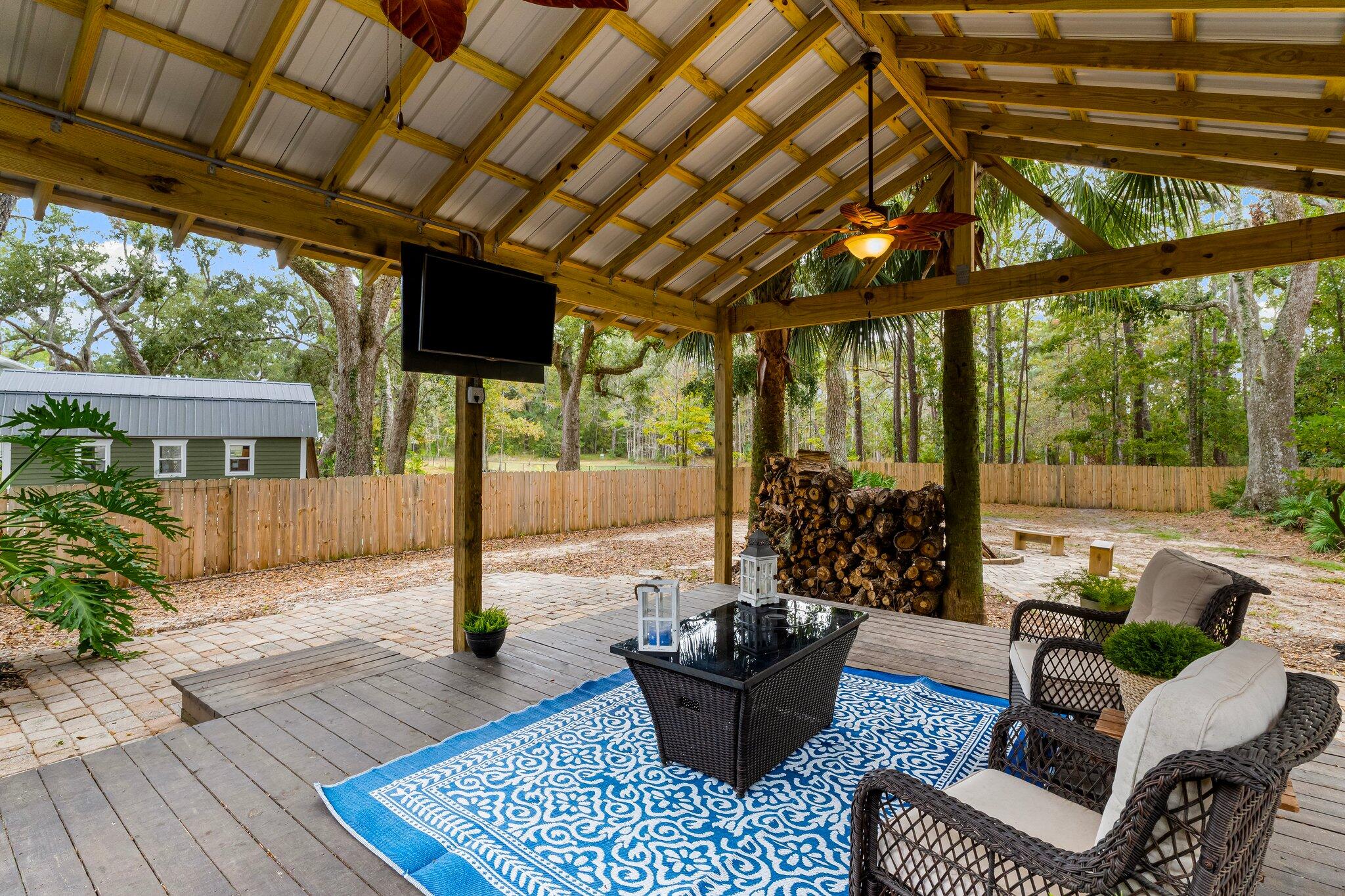 BAY GROVE - Residential