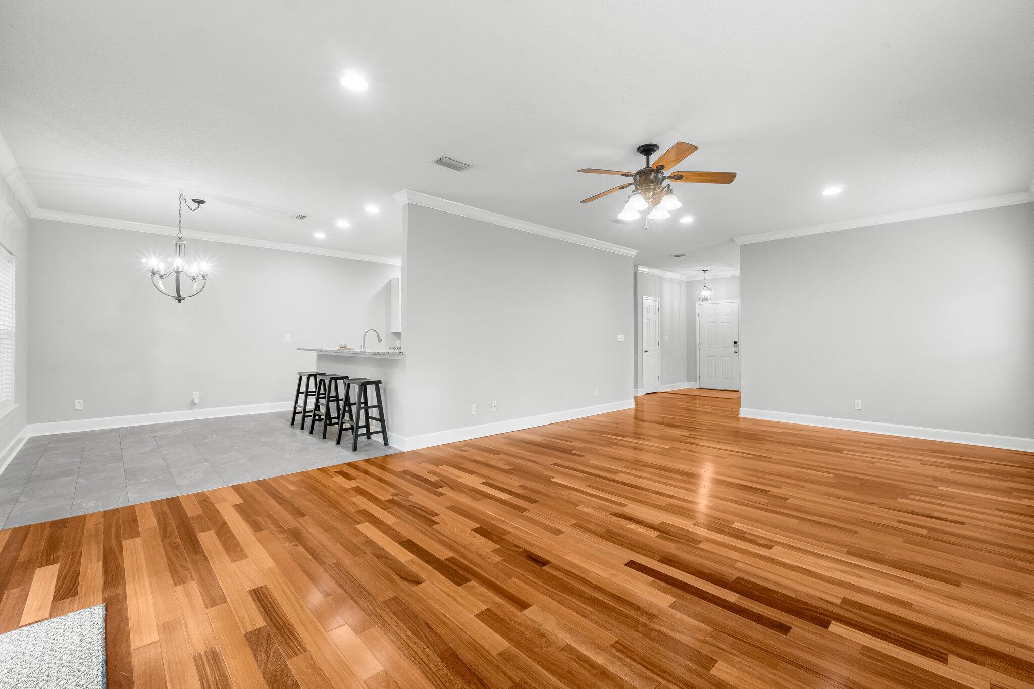 BAY GROVE - Residential