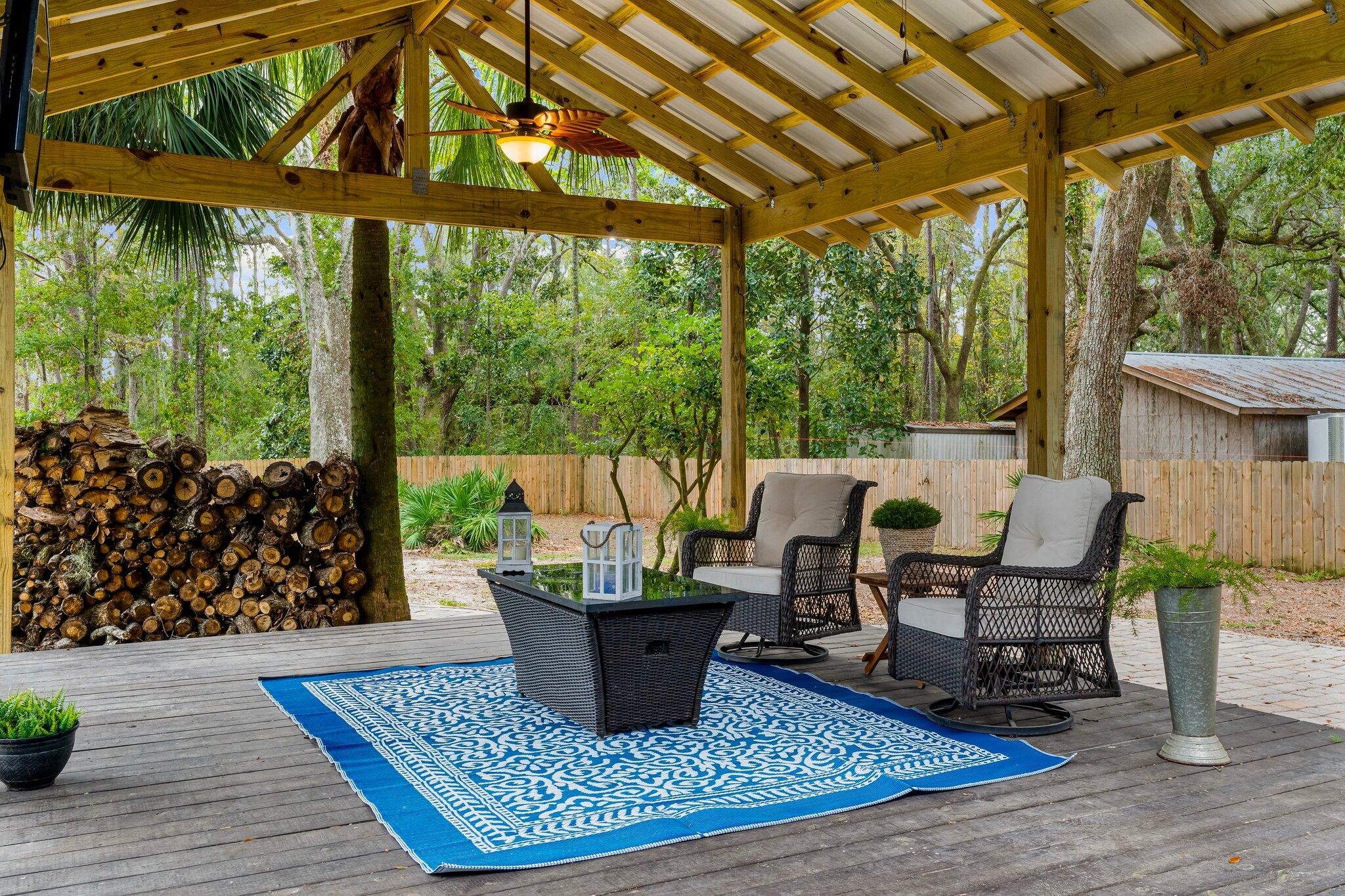 BAY GROVE - Residential