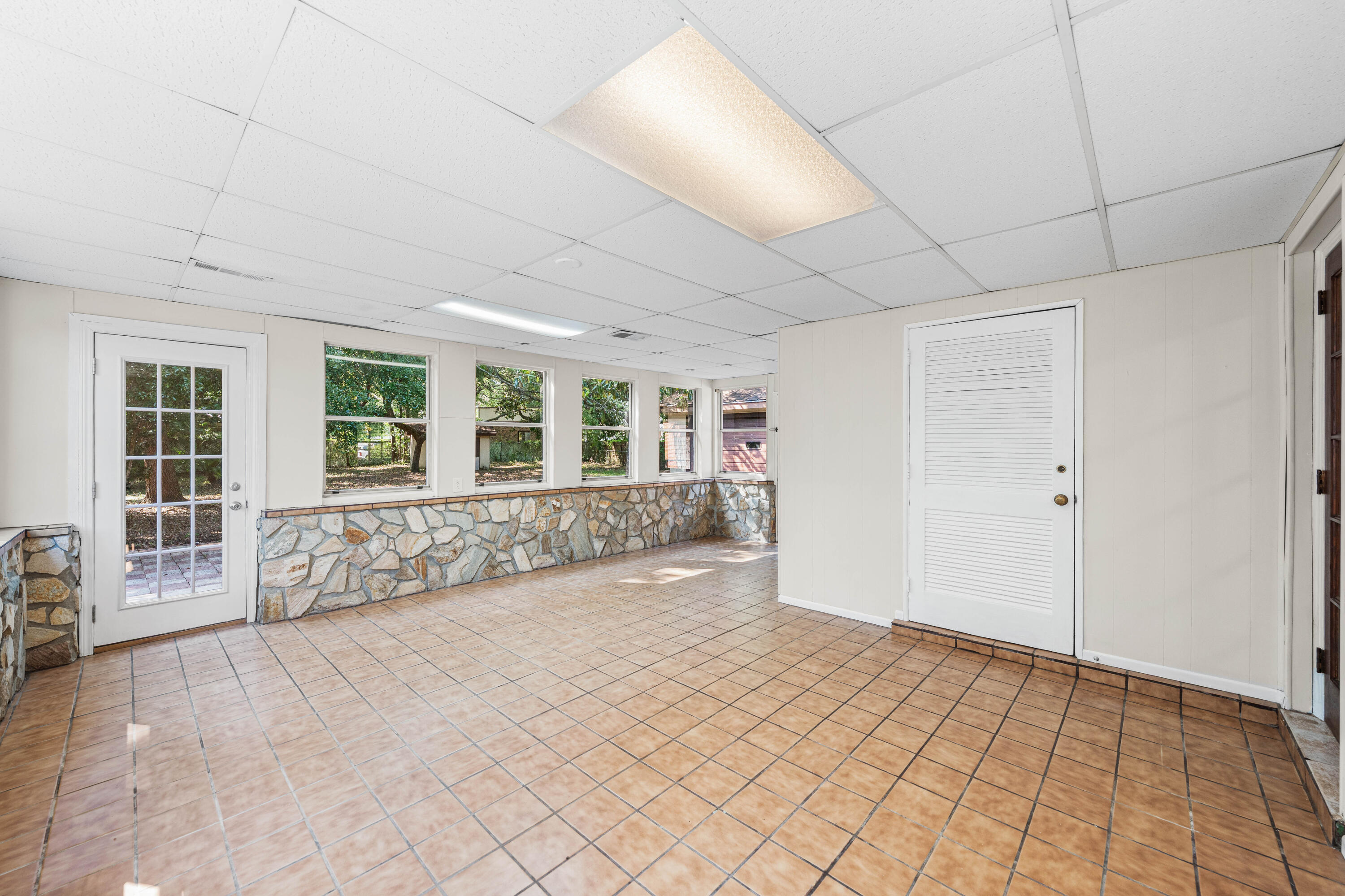 GARNIERS BEACH - Residential
