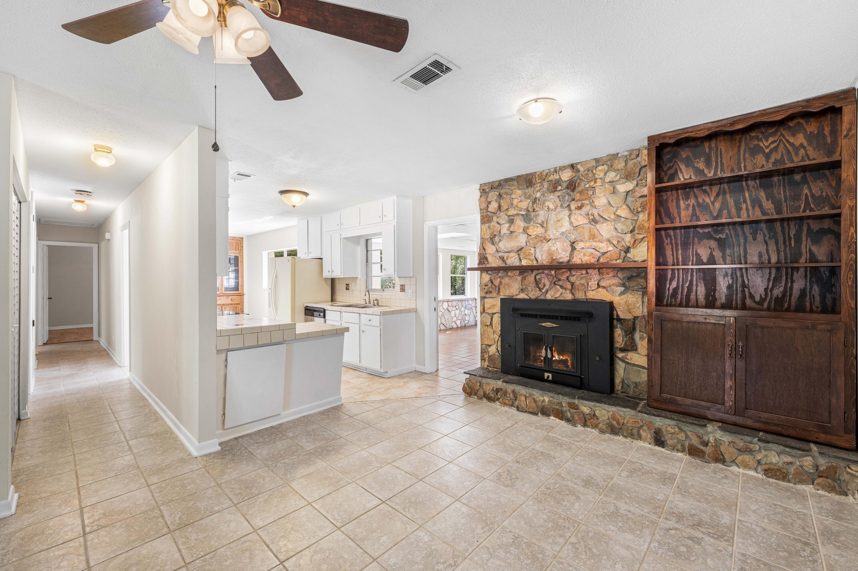 814 Tuxedo Drive
