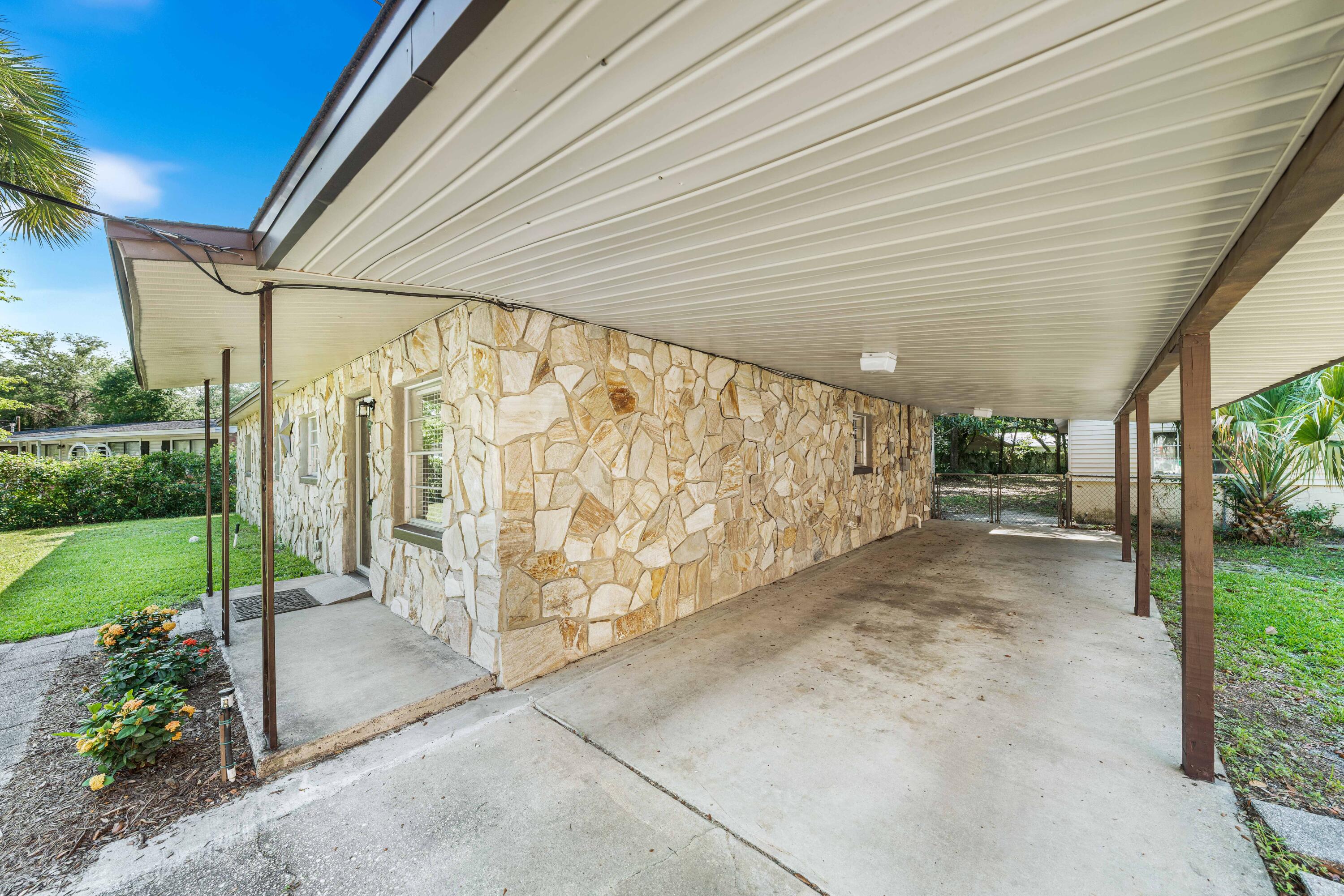 GARNIERS BEACH - Residential