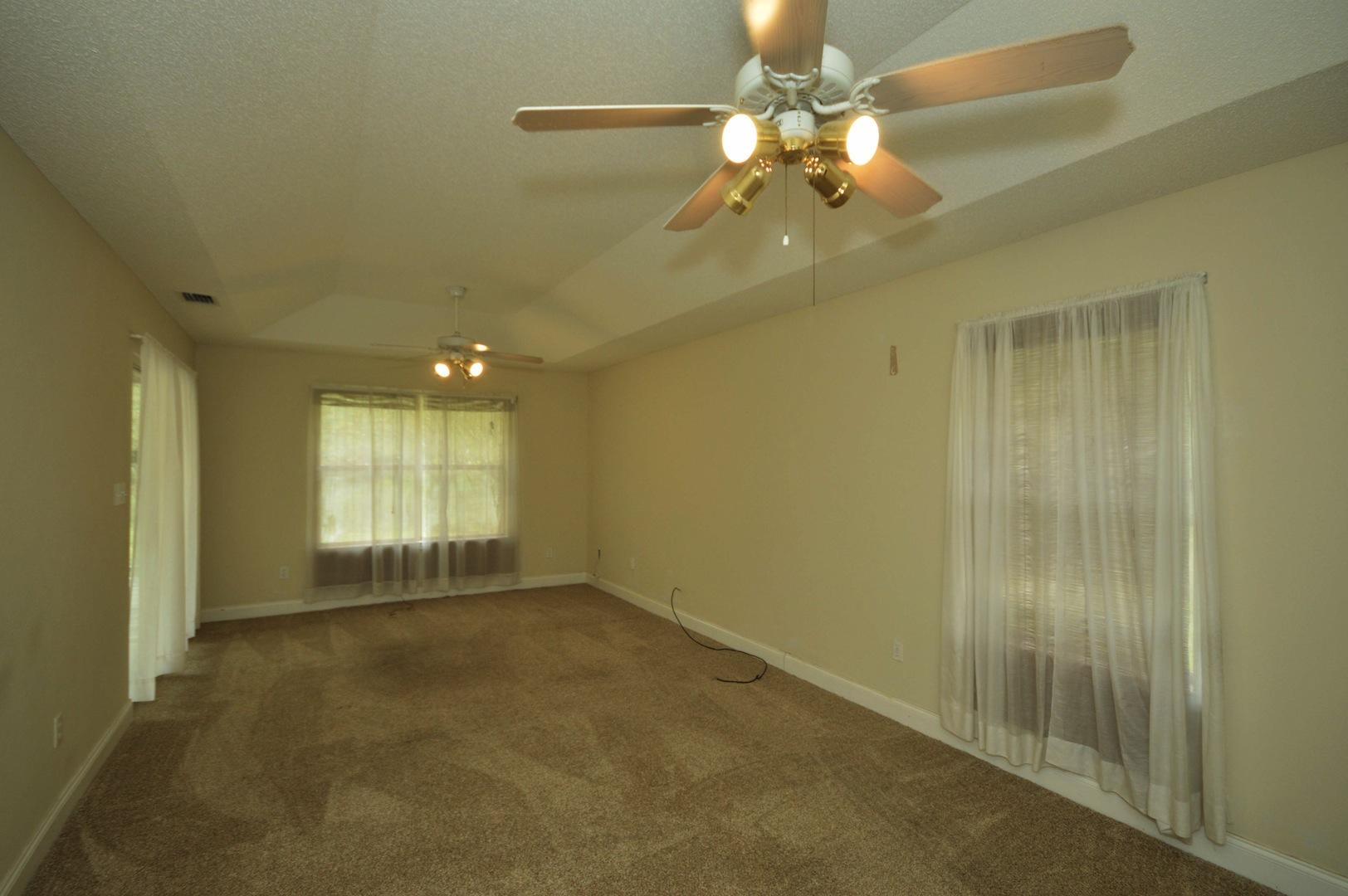 TOM KING ESTATES - Residential