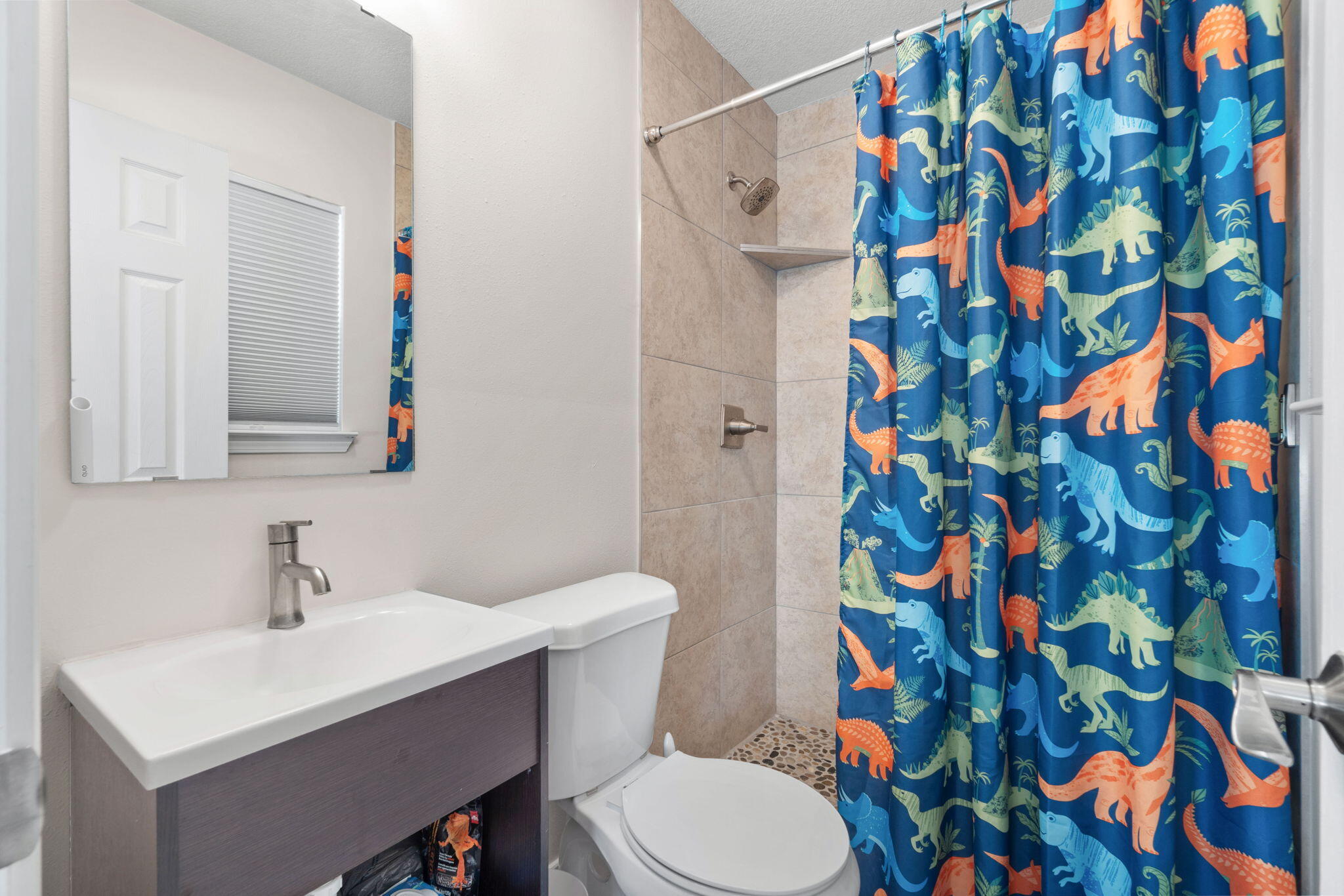 COUNTRY CLUB ESTATES 1ST ADDN - Residential