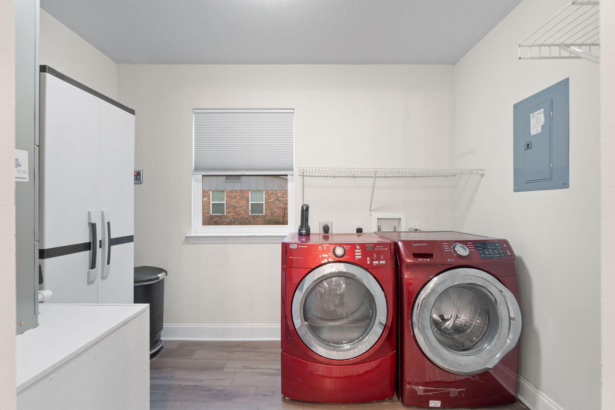 COUNTRY CLUB ESTATES 1ST ADDN - Residential