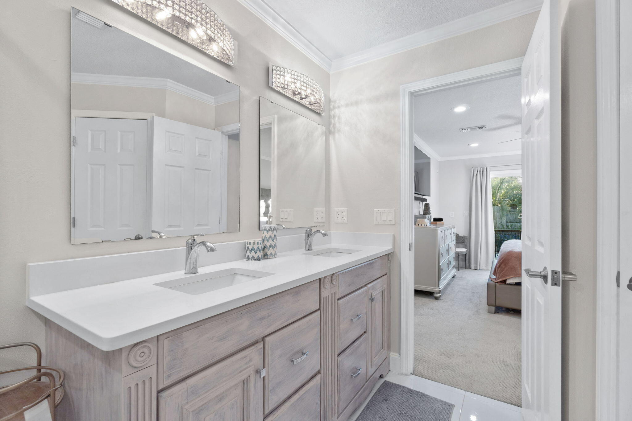 COUNTRY CLUB ESTATES 1ST ADDN - Residential