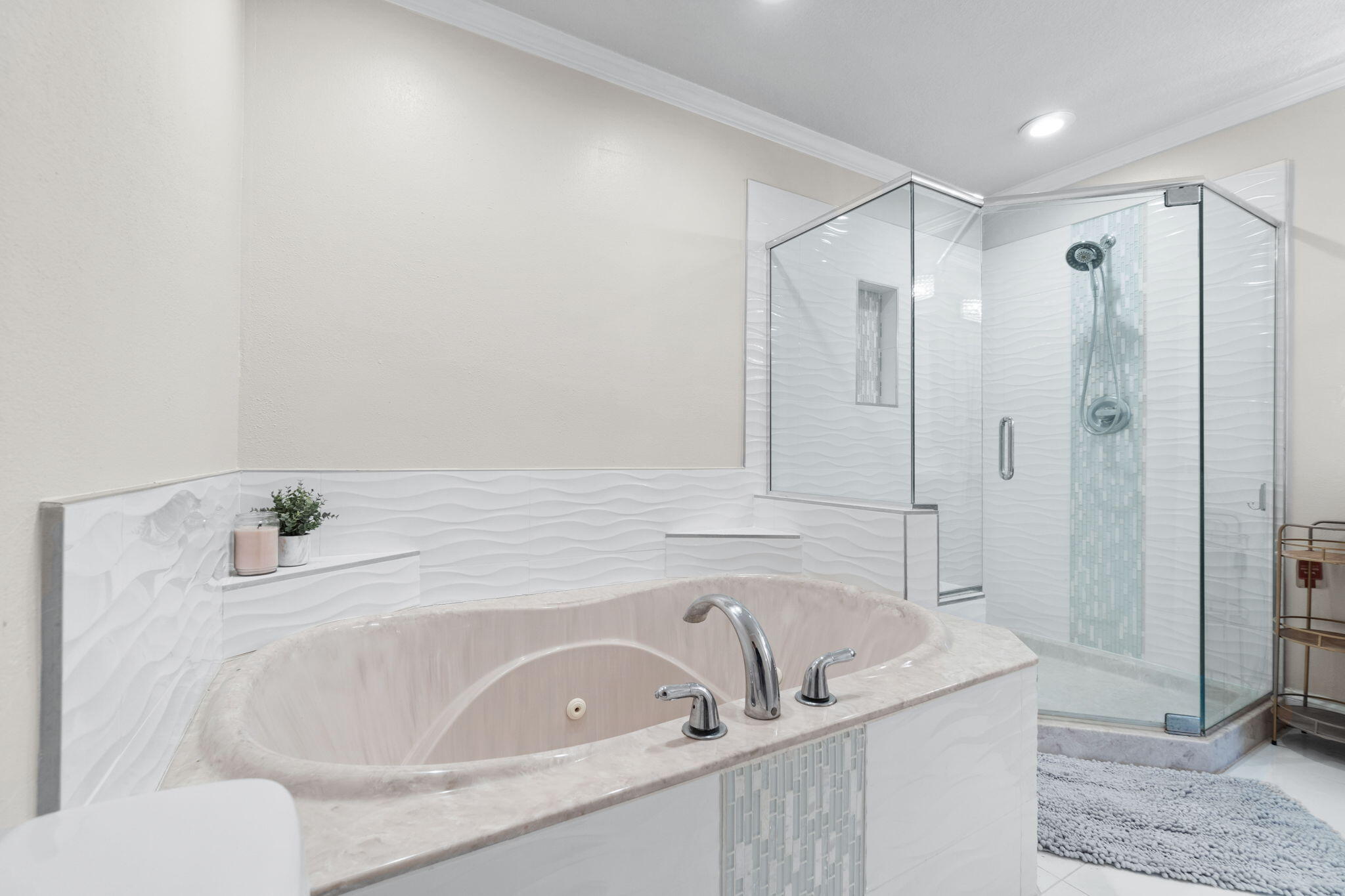 COUNTRY CLUB ESTATES 1ST ADDN - Residential