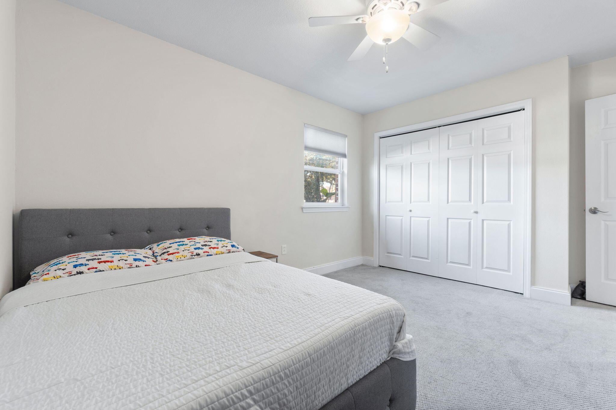 COUNTRY CLUB ESTATES 1ST ADDN - Residential