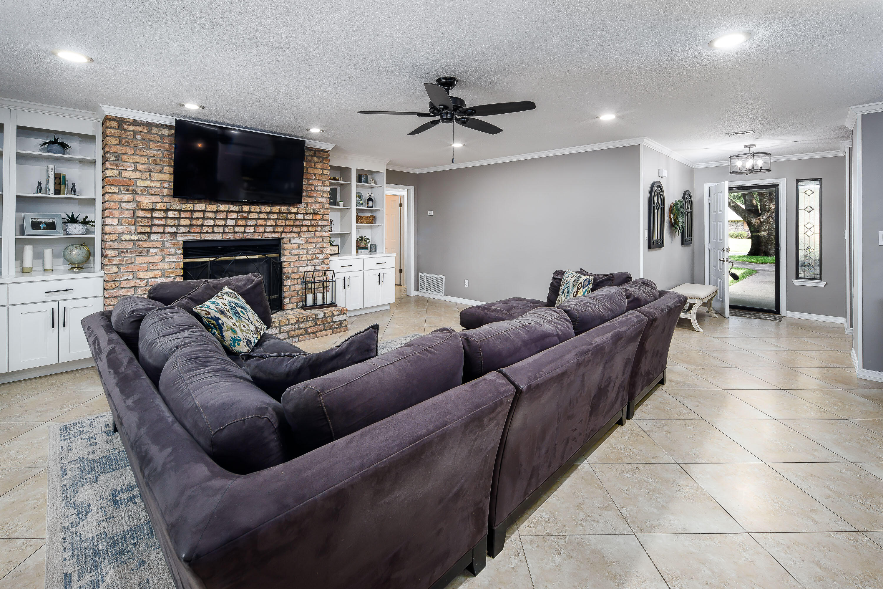 LAKE LORRAINE ESTATES 3 - Residential