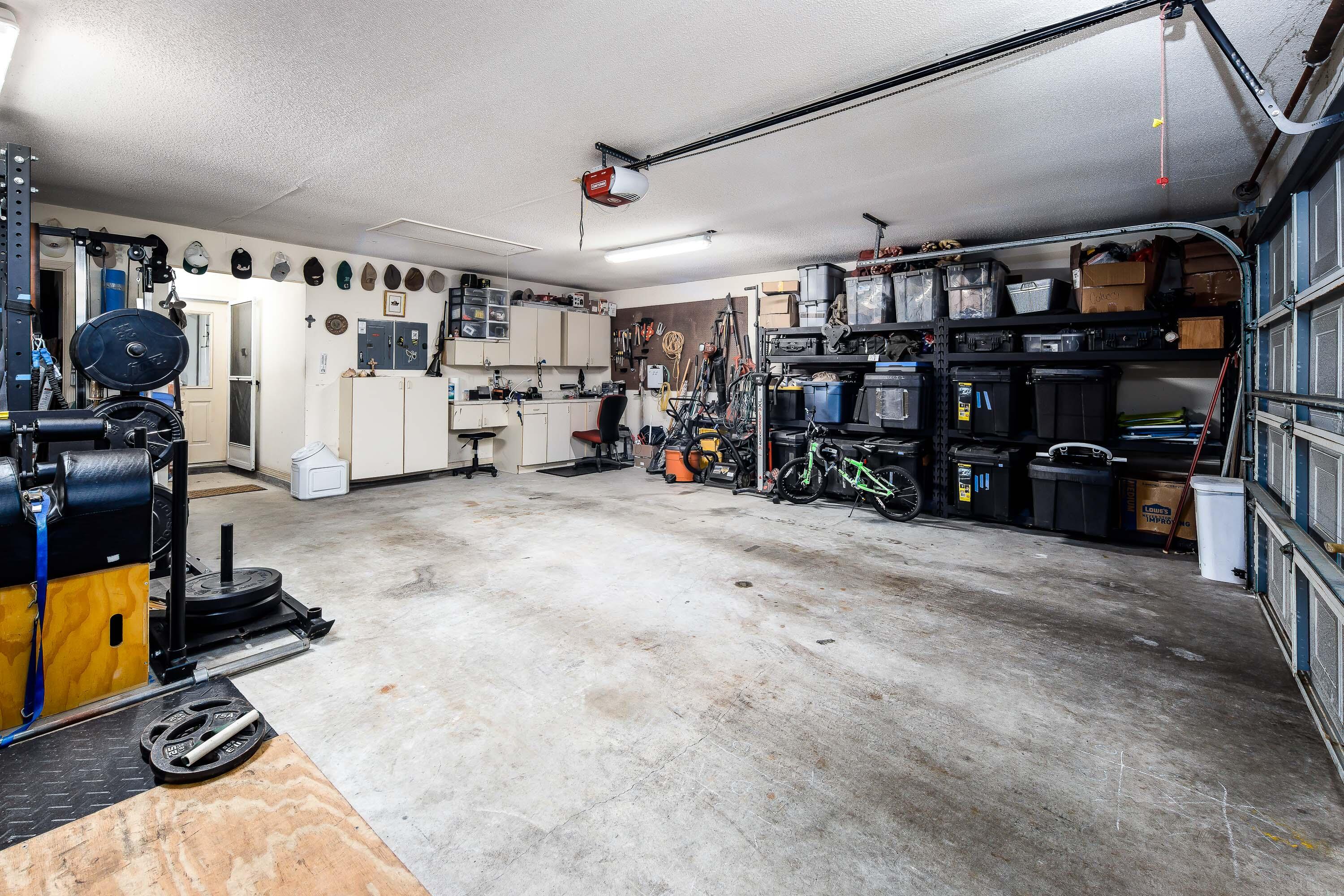 LAKE LORRAINE ESTATES 3 - Residential