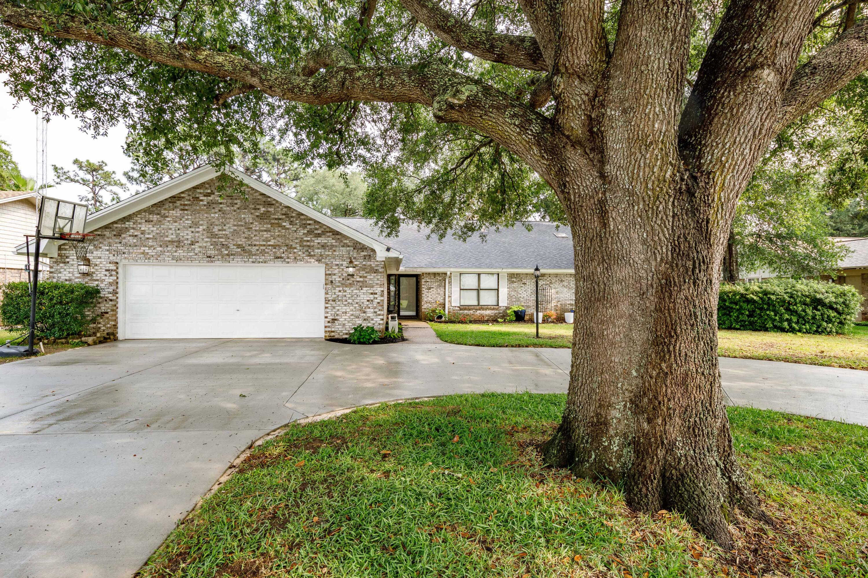 LAKE LORRAINE ESTATES 3 - Residential