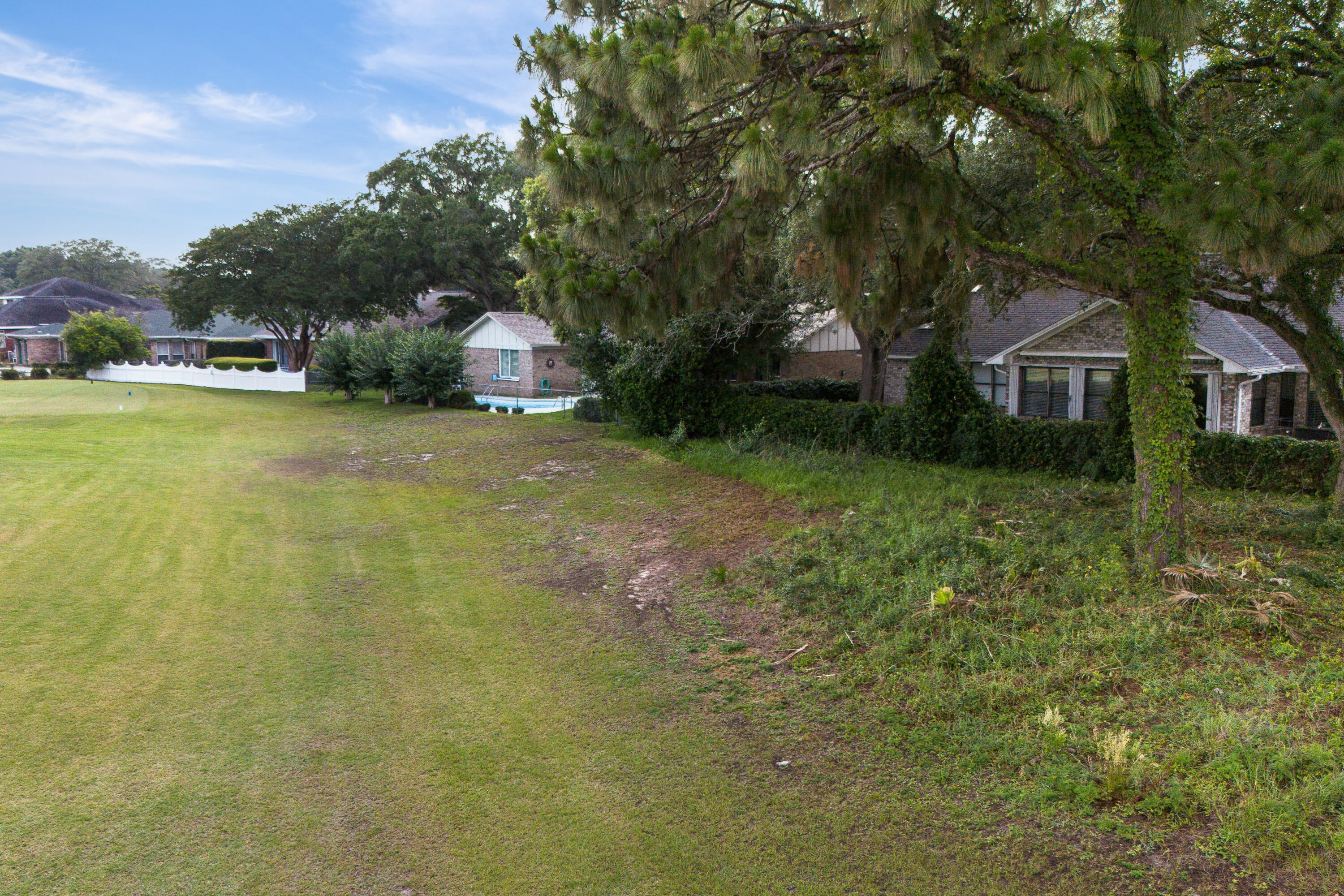 LAKE LORRAINE ESTATES 3 - Residential