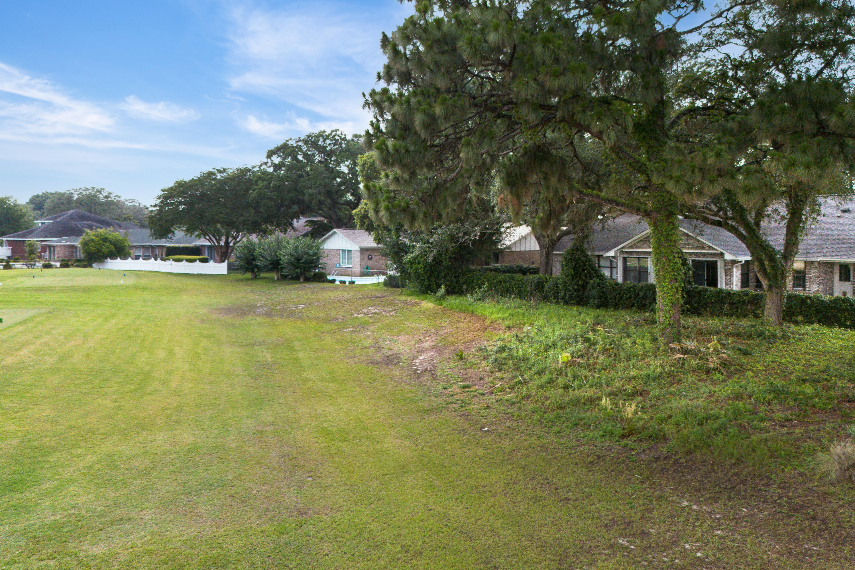 LAKE LORRAINE ESTATES 3 - Residential