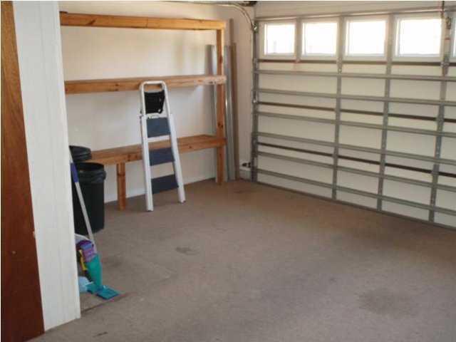 HIDDEN COVE T/H - Residential