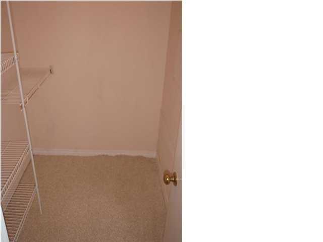 HIDDEN COVE T/H - Residential