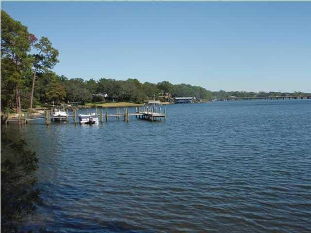 HIDDEN COVE T/H - Residential