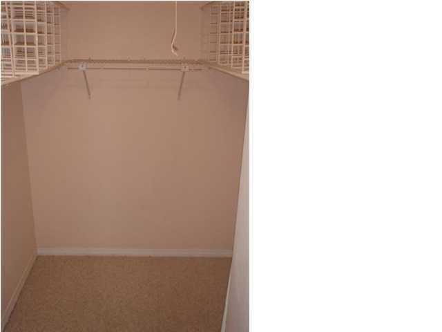 HIDDEN COVE T/H - Residential