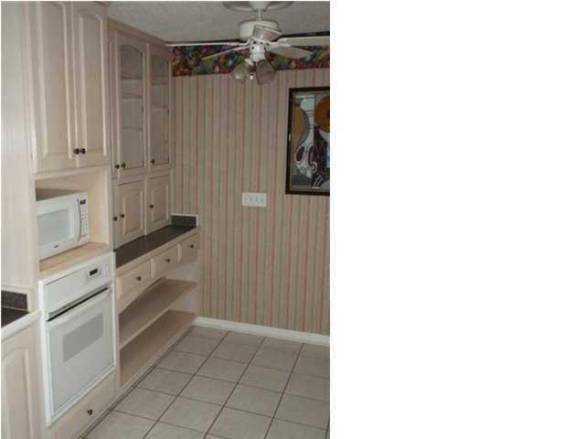 HIDDEN COVE T/H - Residential