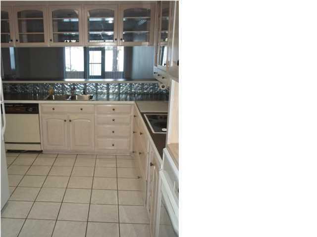 HIDDEN COVE T/H - Residential