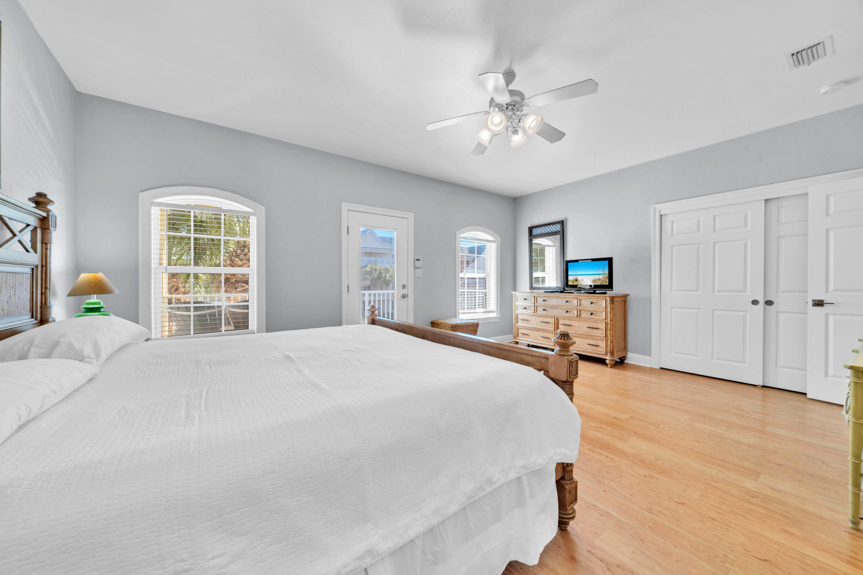 MARAVILLA SHORES - Residential
