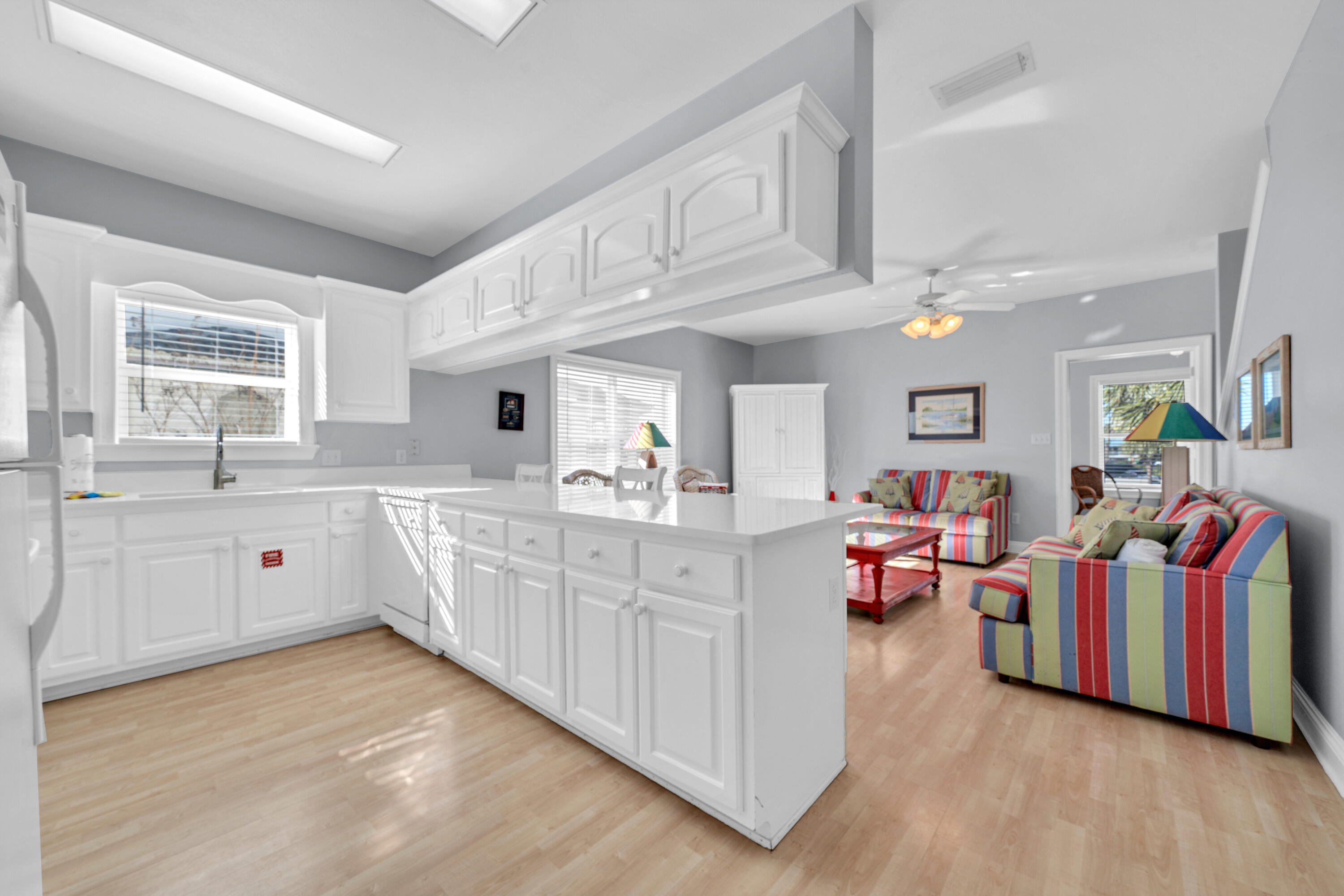 MARAVILLA SHORES - Residential