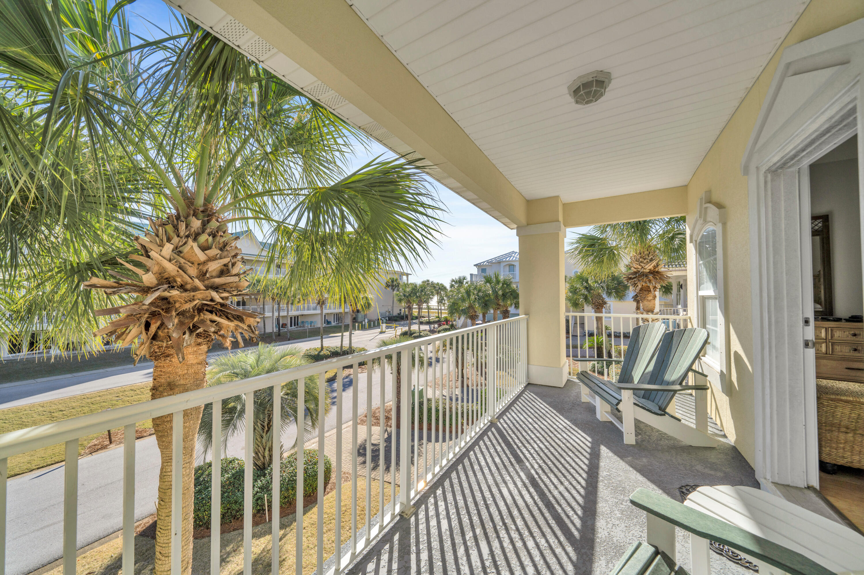MARAVILLA SHORES - Residential