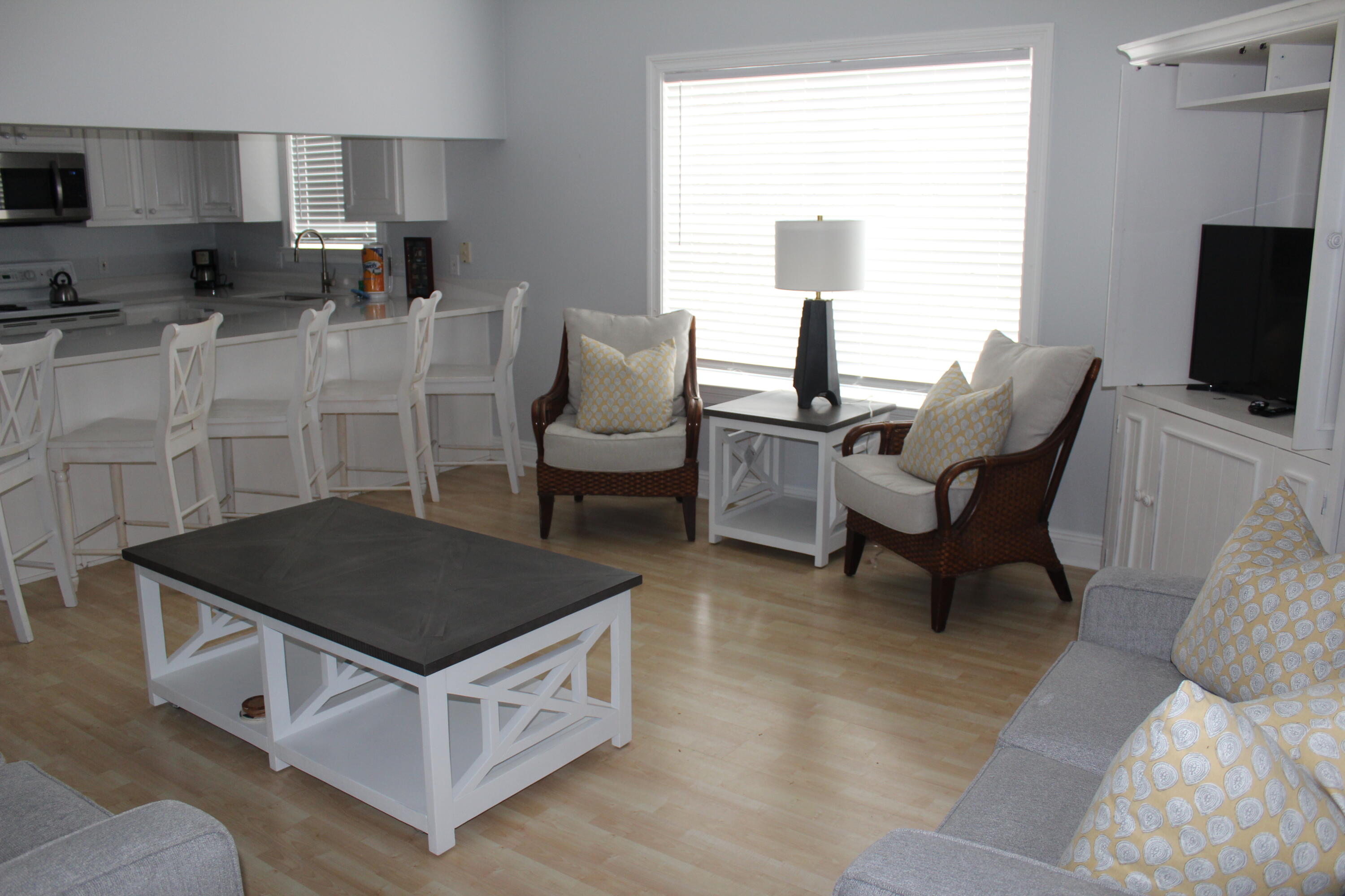 MARAVILLA SHORES - Residential