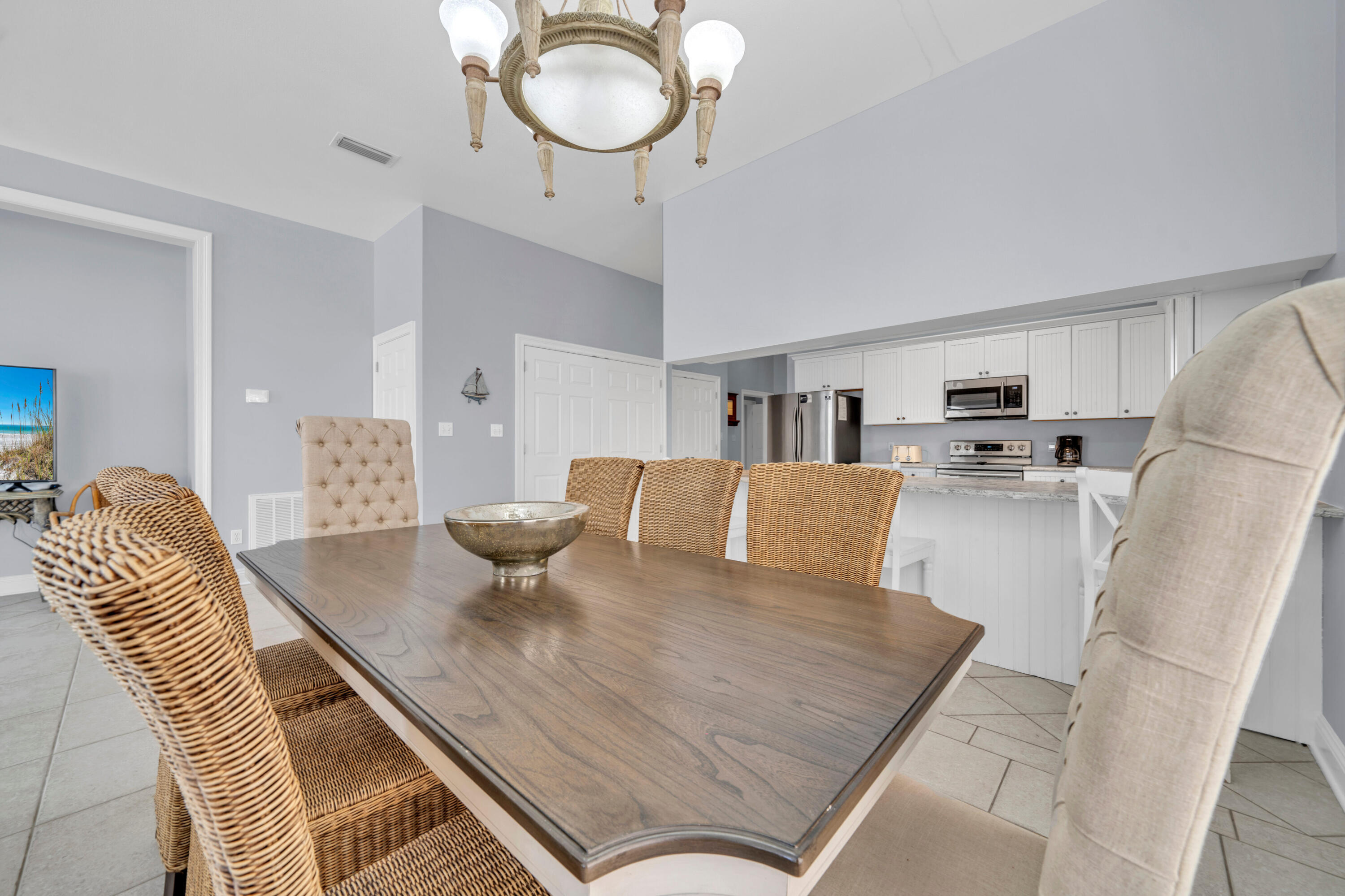 MARAVILLA SHORES - Residential