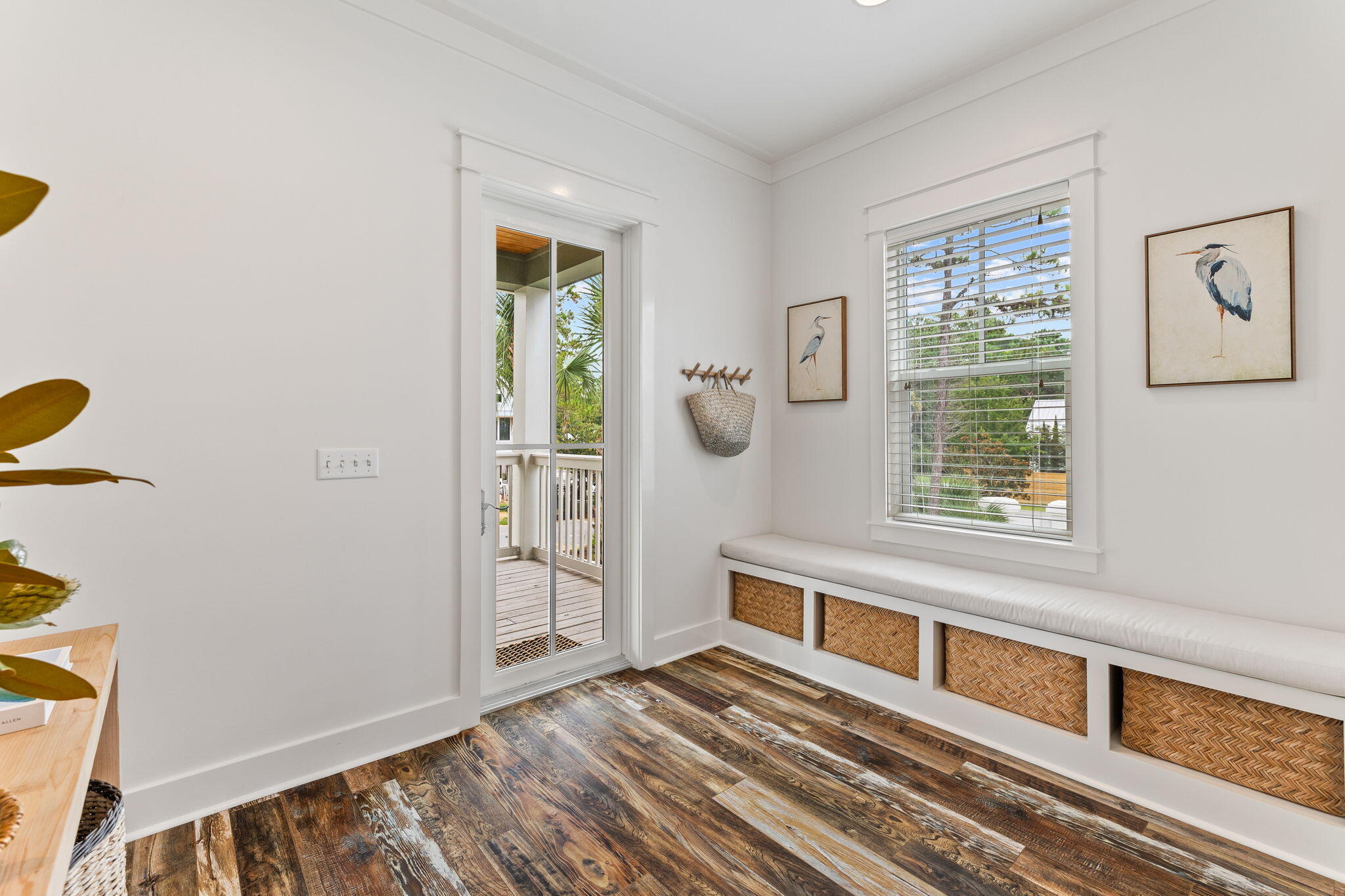 CESSNA LANDING - Residential