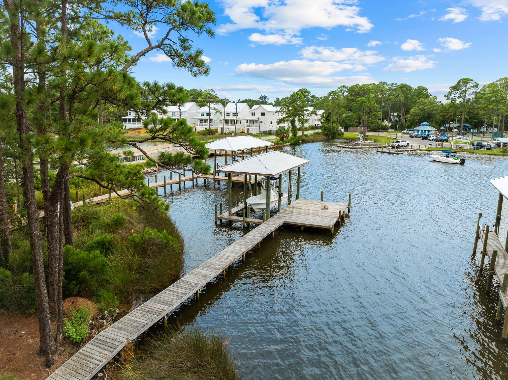 CESSNA LANDING - Residential
